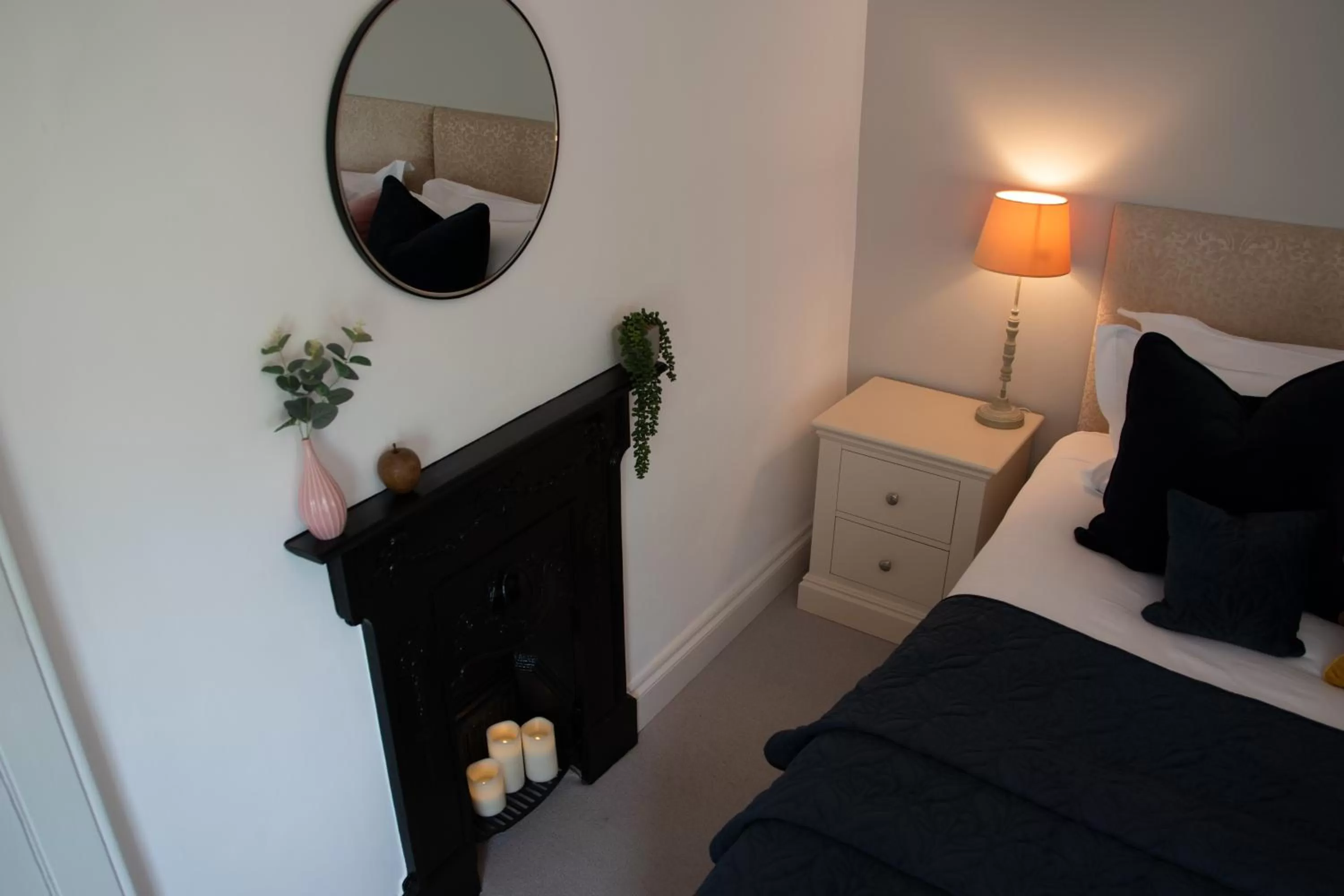 Bed in Apple Tree Bed and Breakfast