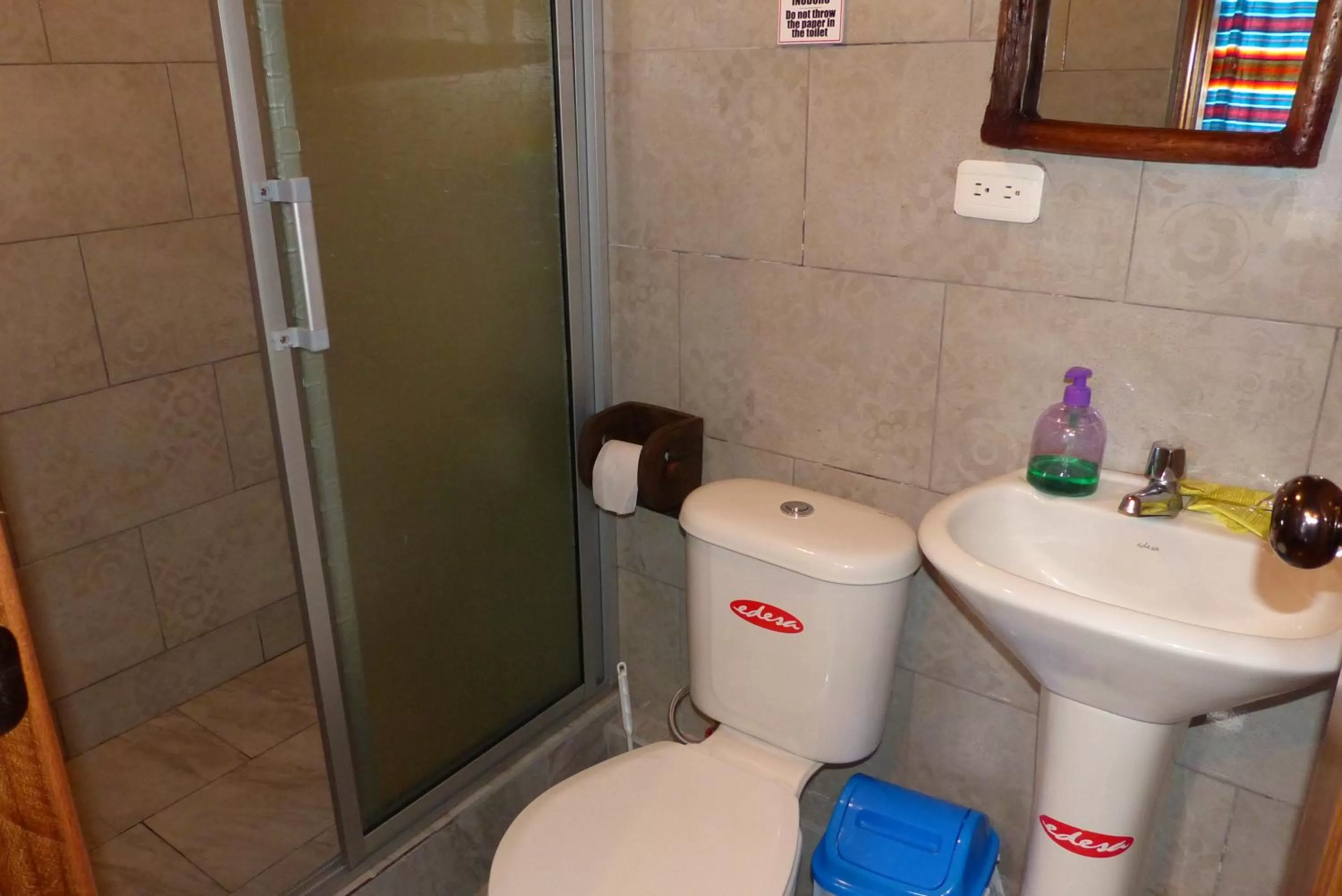 Bathroom in Hostal La Casa Amarilla City