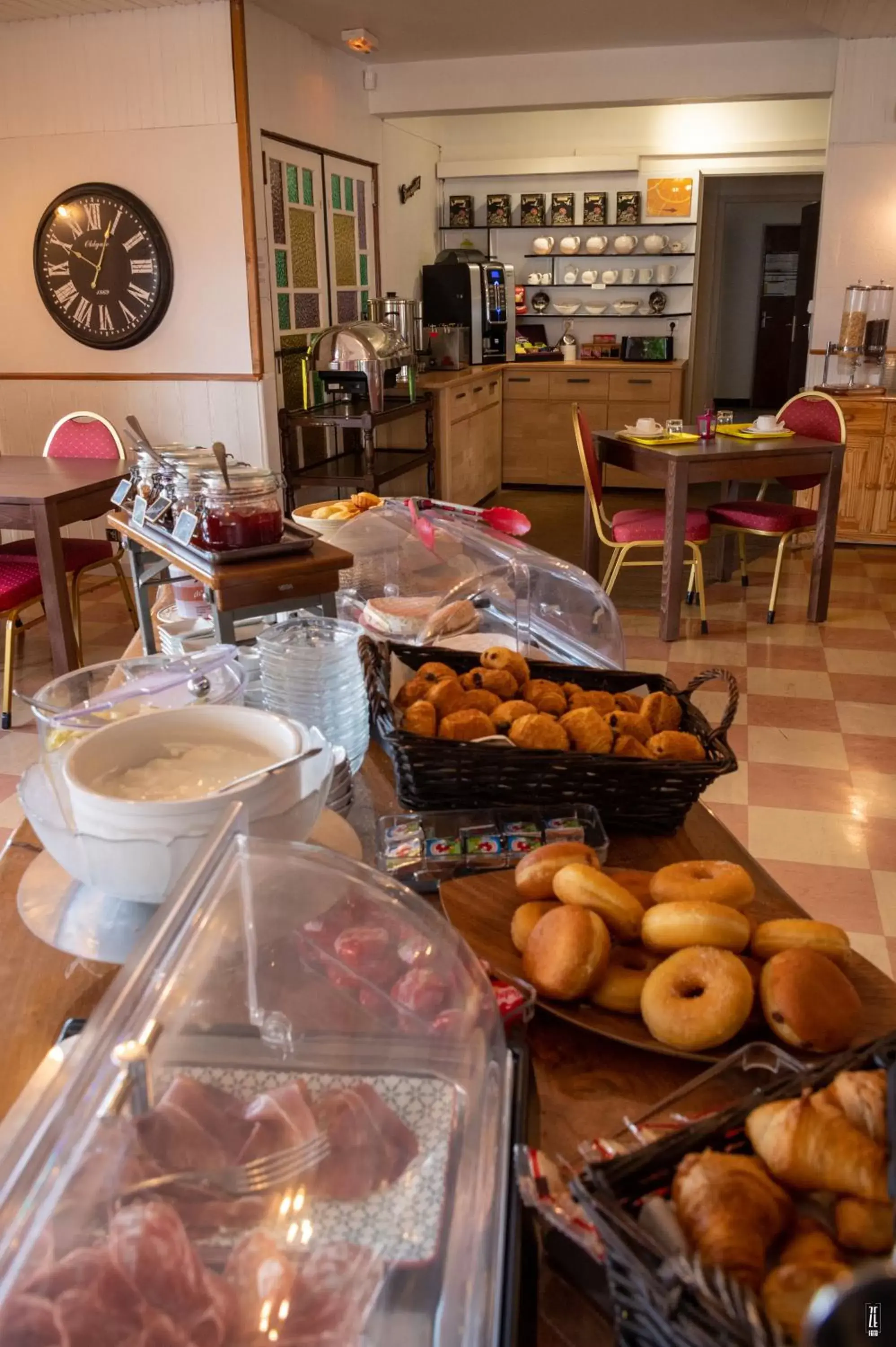 Breakfast, Restaurant/Places to Eat in Hotel De La Route Verte