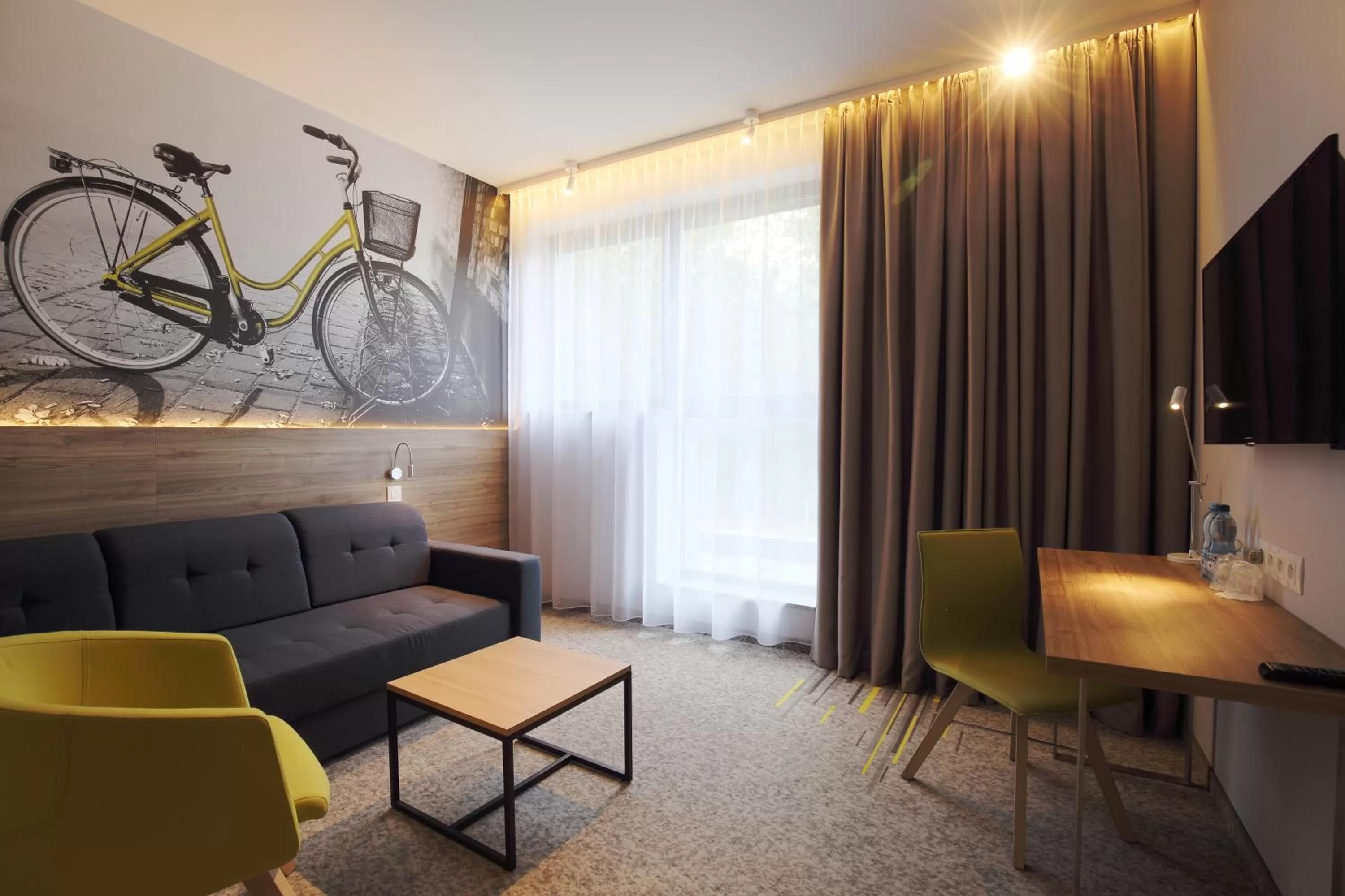 Photo of the whole room in Active Hotel