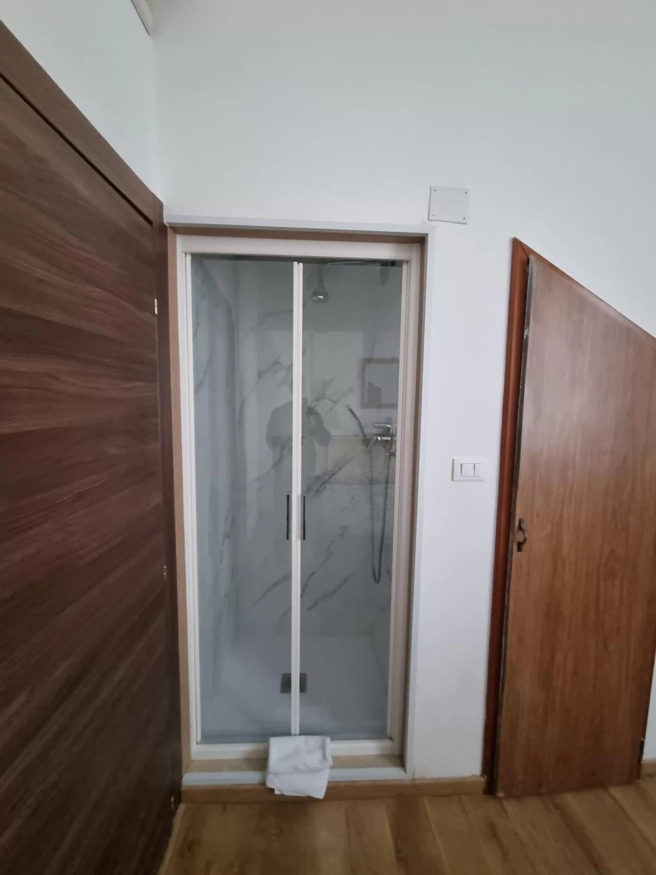 Shower in Albergo Casa Peron