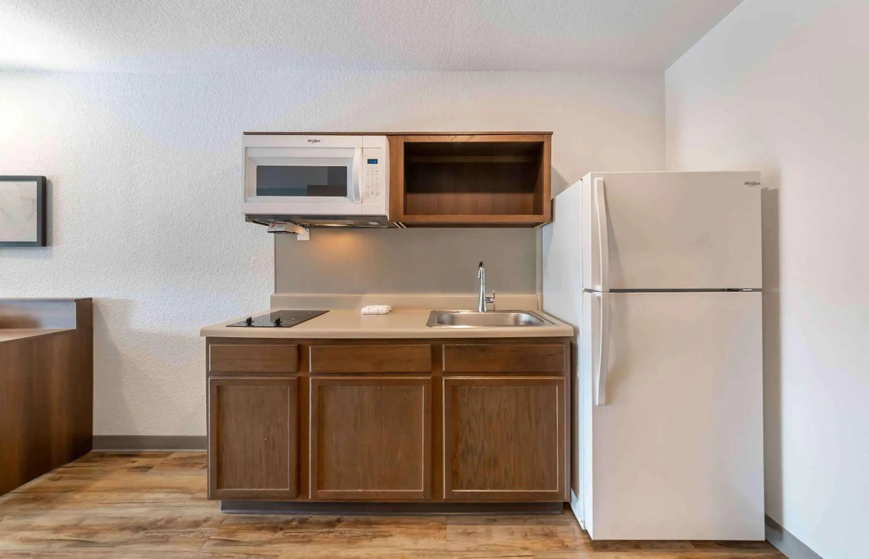 Bedroom, Kitchen/Kitchenette in Extended Stay America Suites - Deerfield Beach