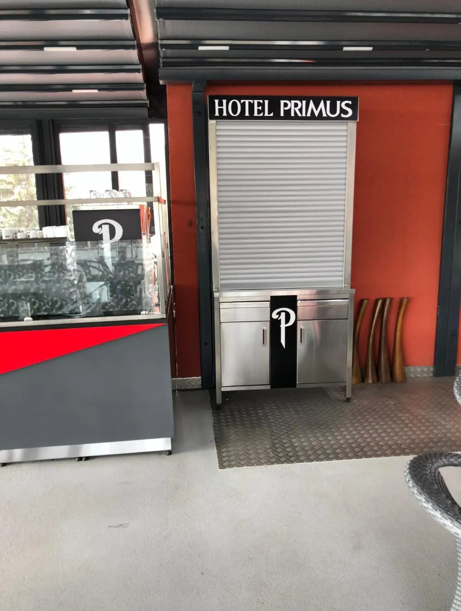 Restaurant/places to eat in Primus Hotel & Apartments