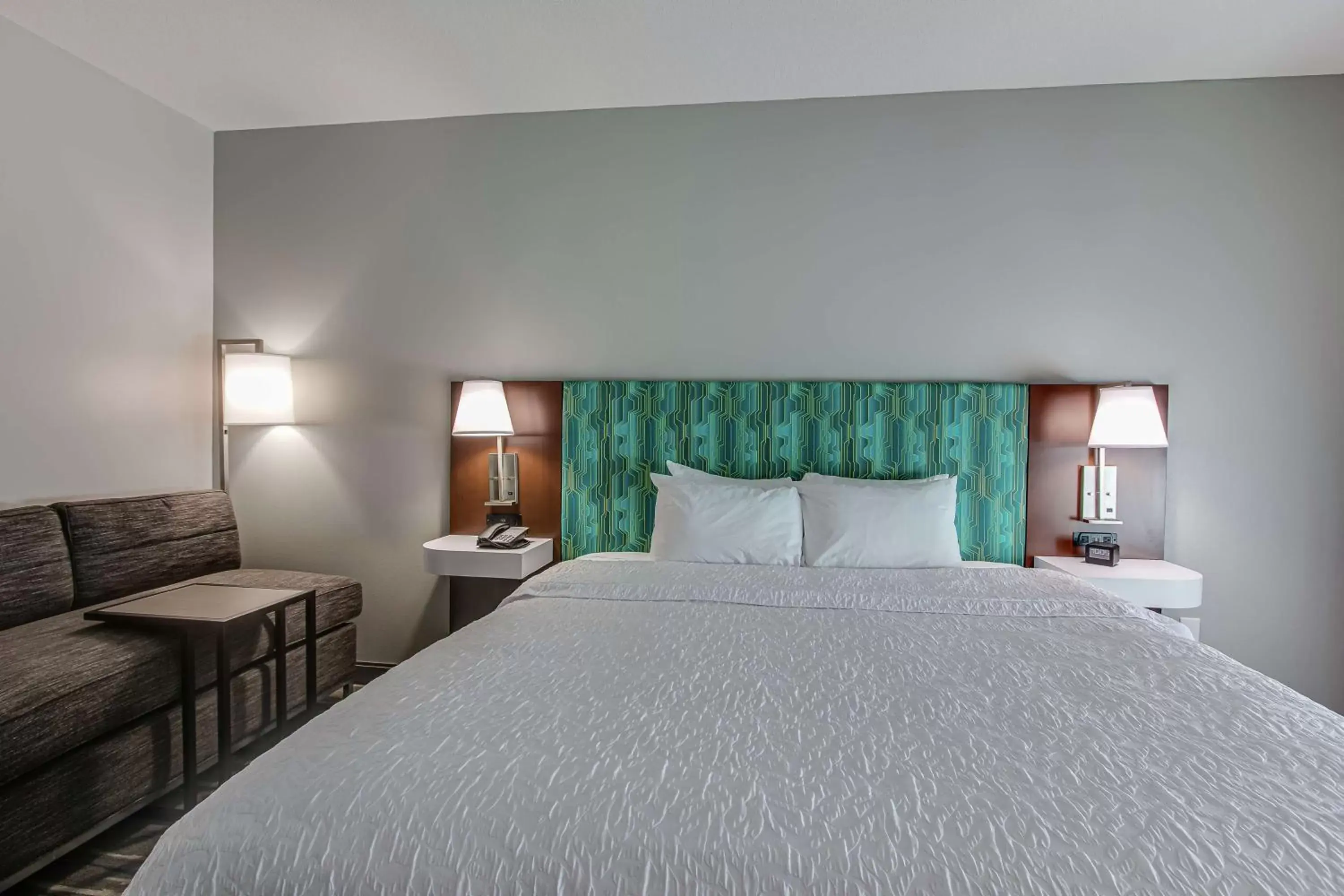 Bed in Hampton Inn Oak Grove Fort Campbell Bed in Hampton Inn Oak Grove Fort Campbell