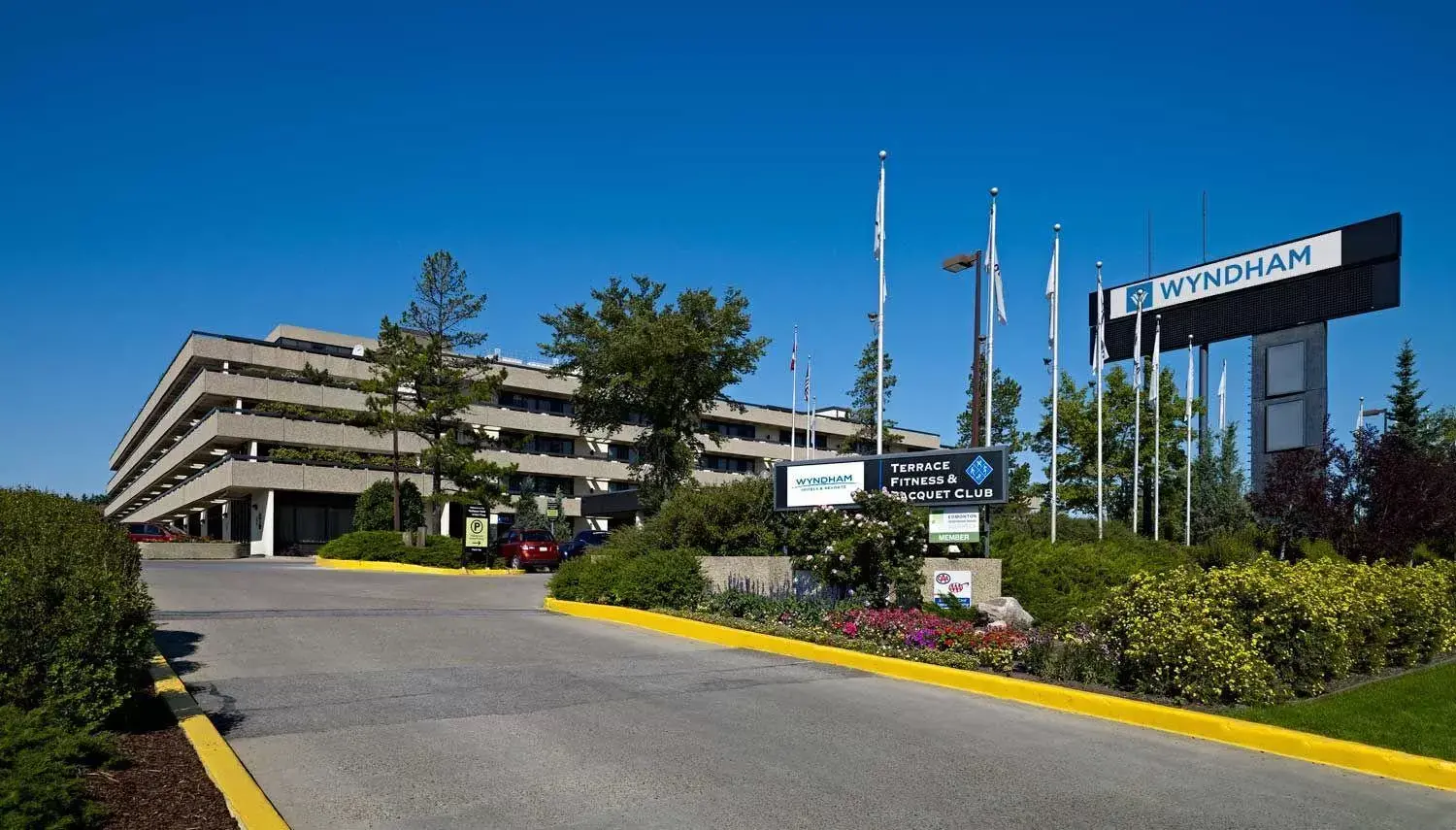 Property Building in Wyndham Edmonton Hotel and Conference Centre