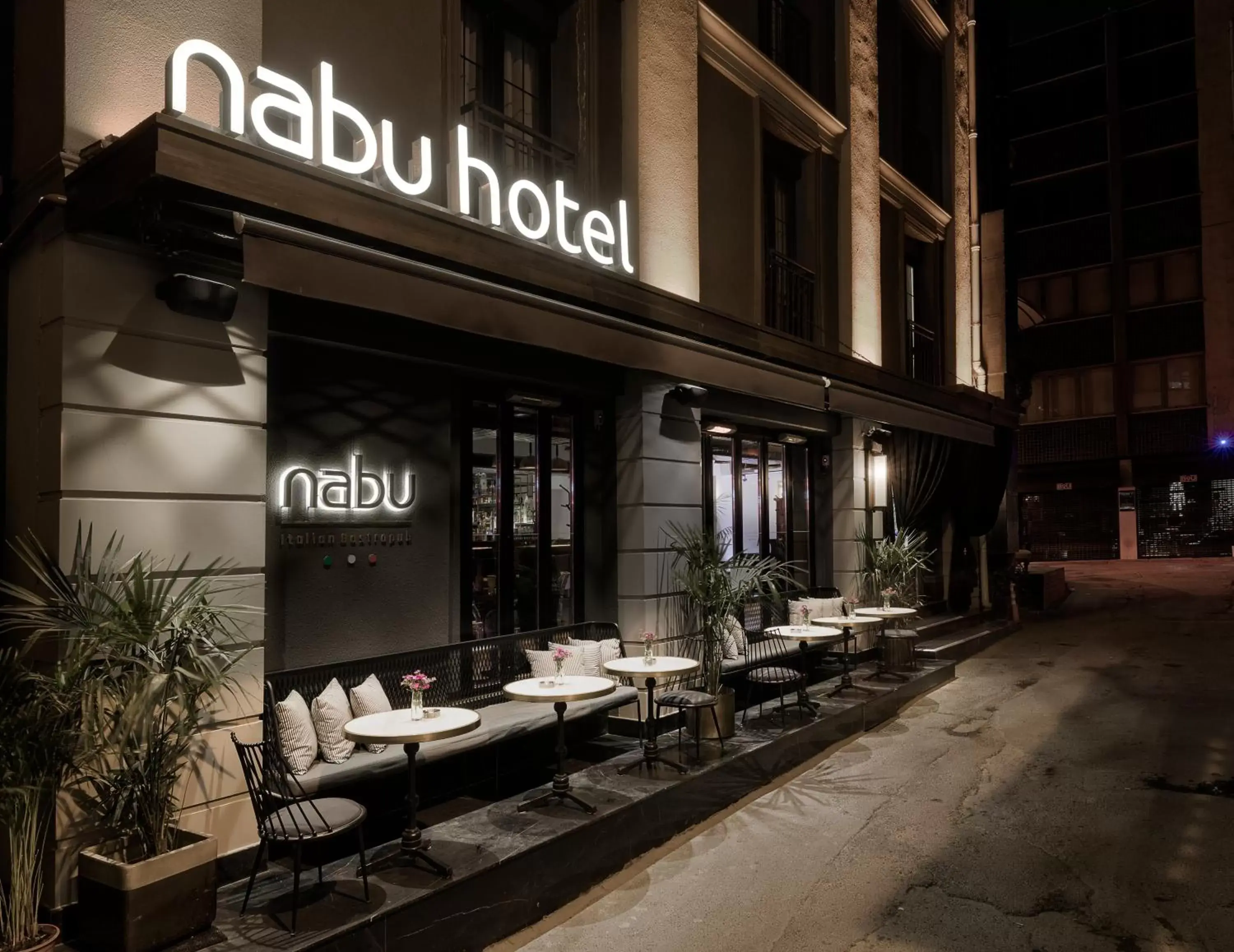 Facade/entrance, Restaurant/Places to Eat in Nabu Hotel Karaköy