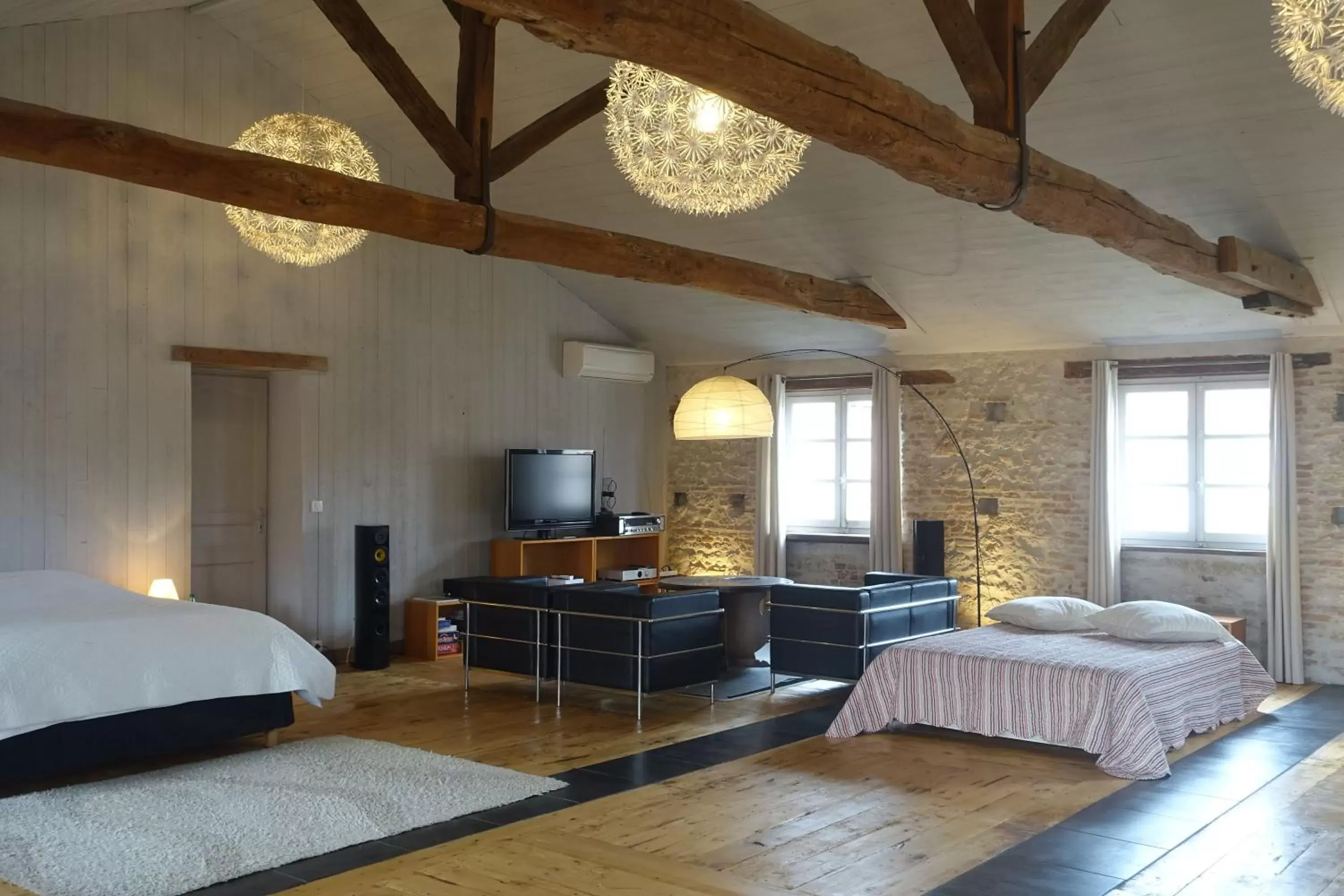 Bedroom, Seating Area in Impasse du Boeuf