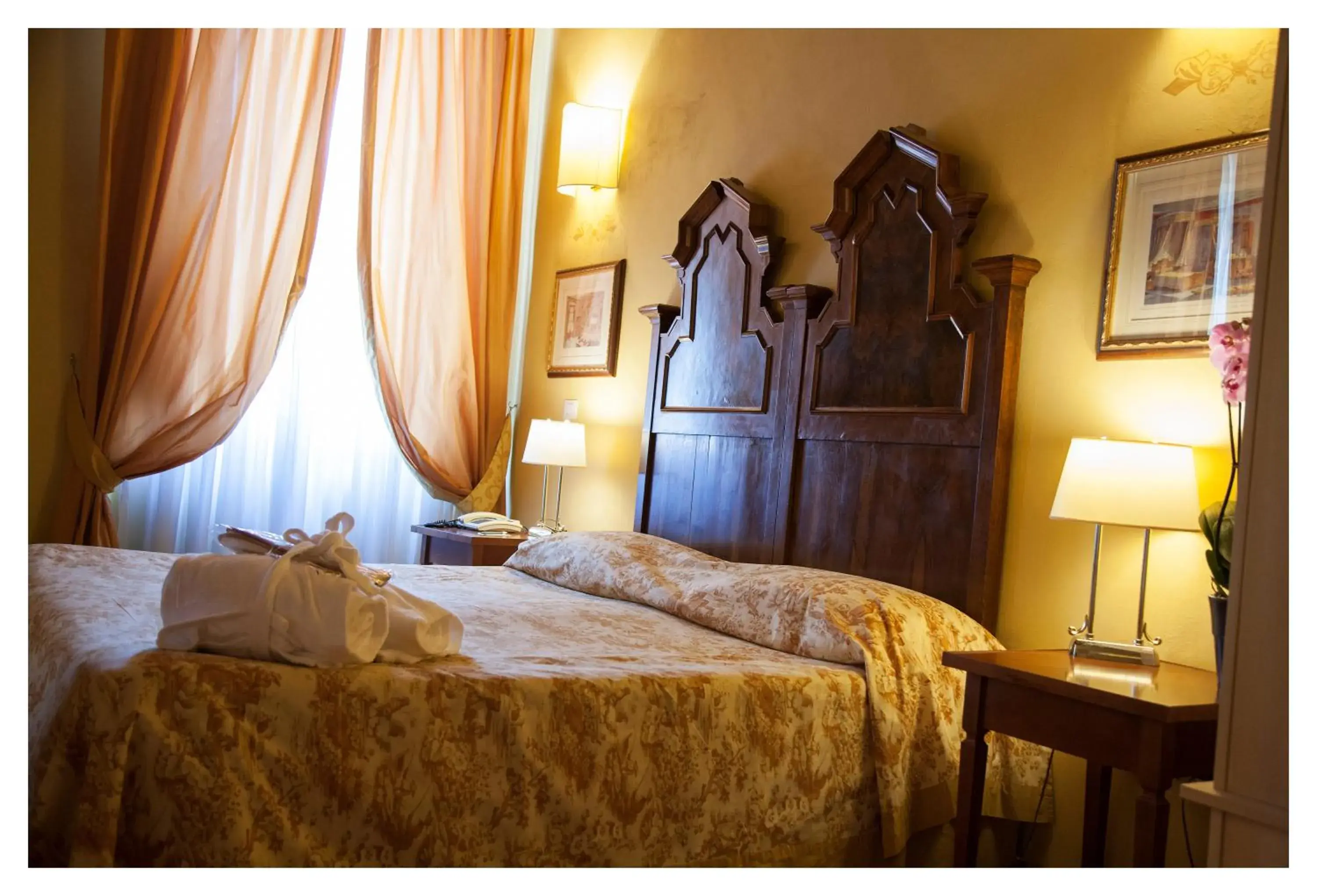 Bed, Room Photo in Palazzo Guiderocchi