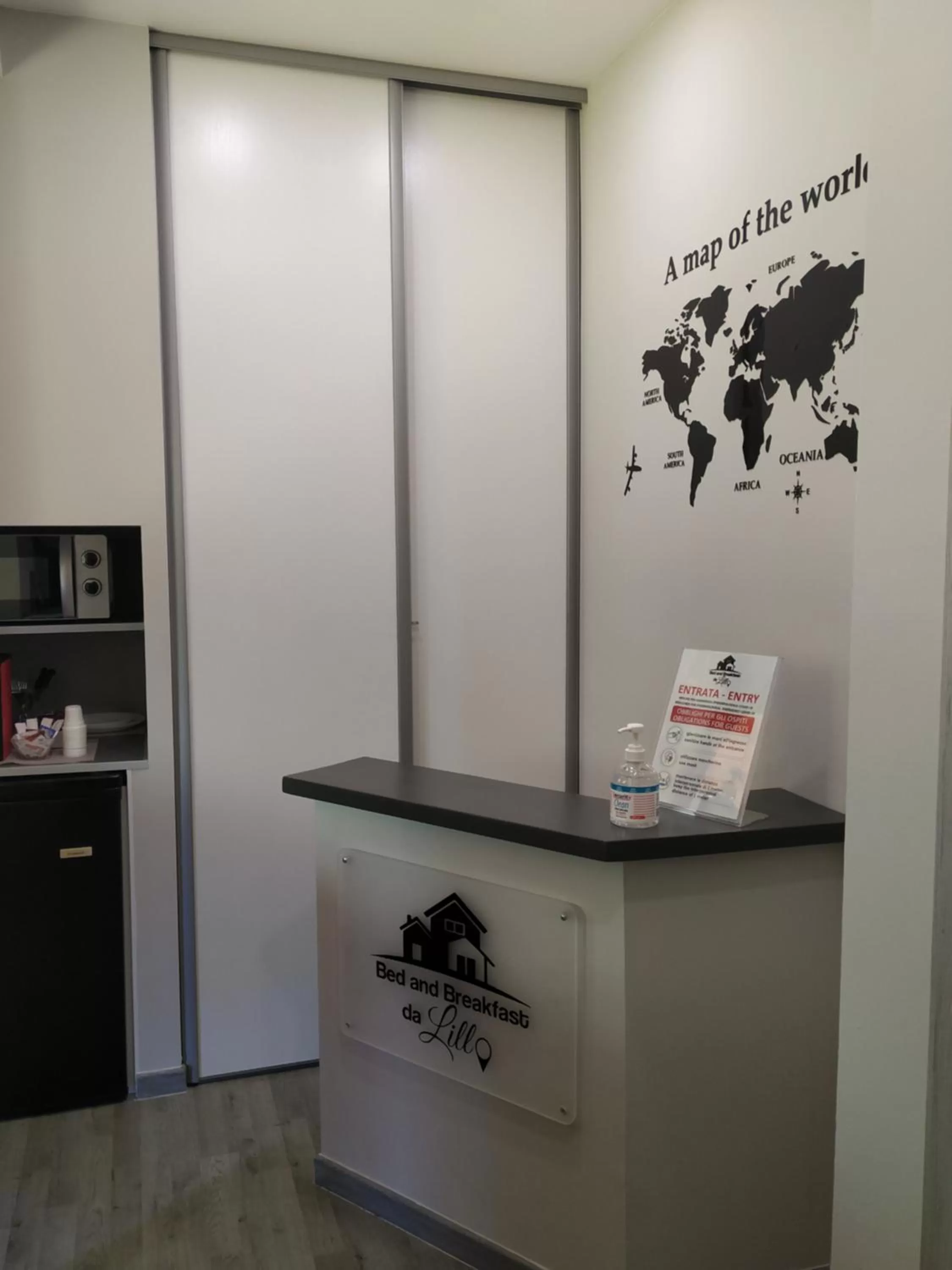 Lobby/Reception in B&B via Piave da Lillo