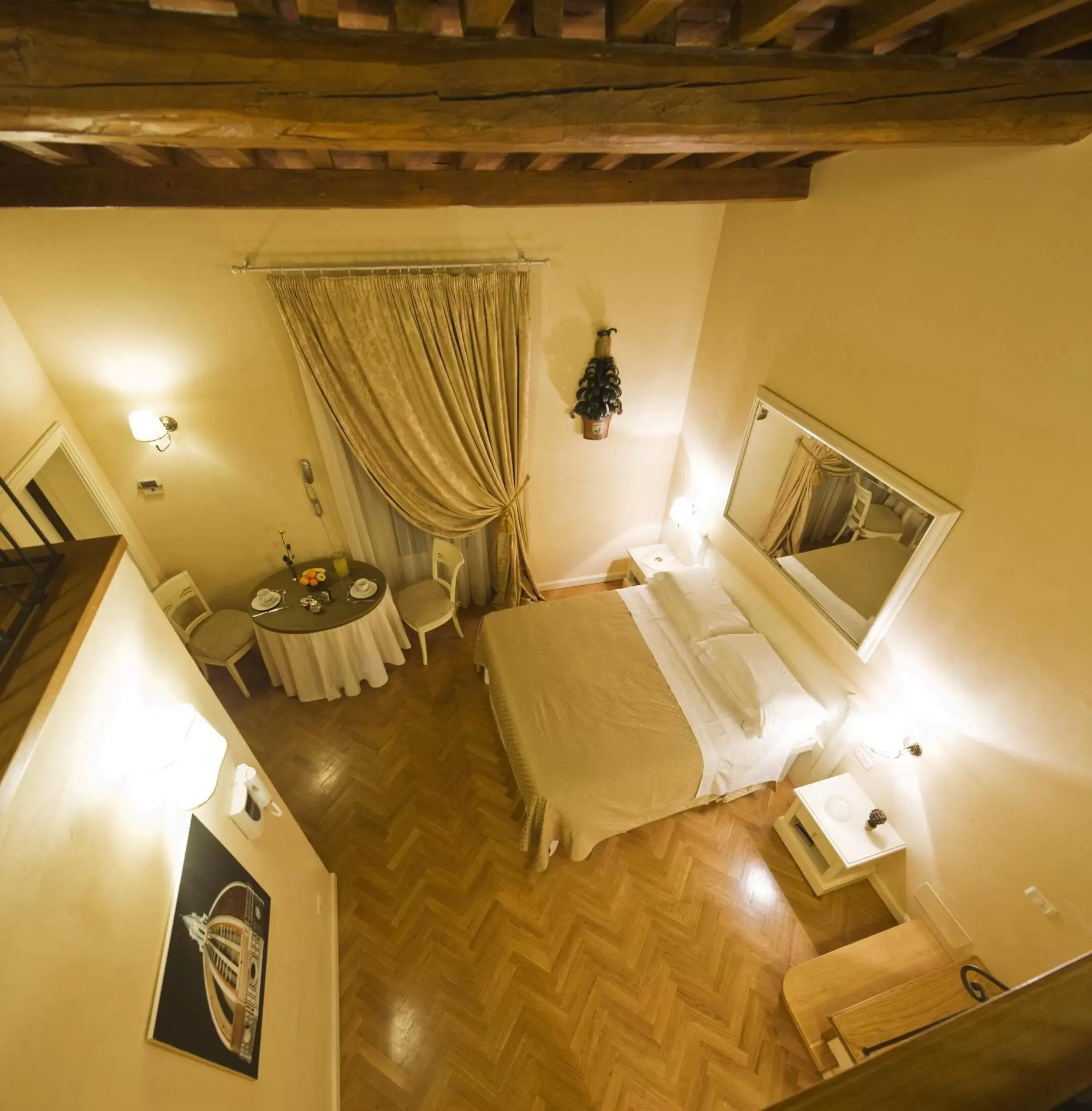 Deluxe Apartment with Fiesole Hills View (4 Adults) in Granduomo Charming Accomodation