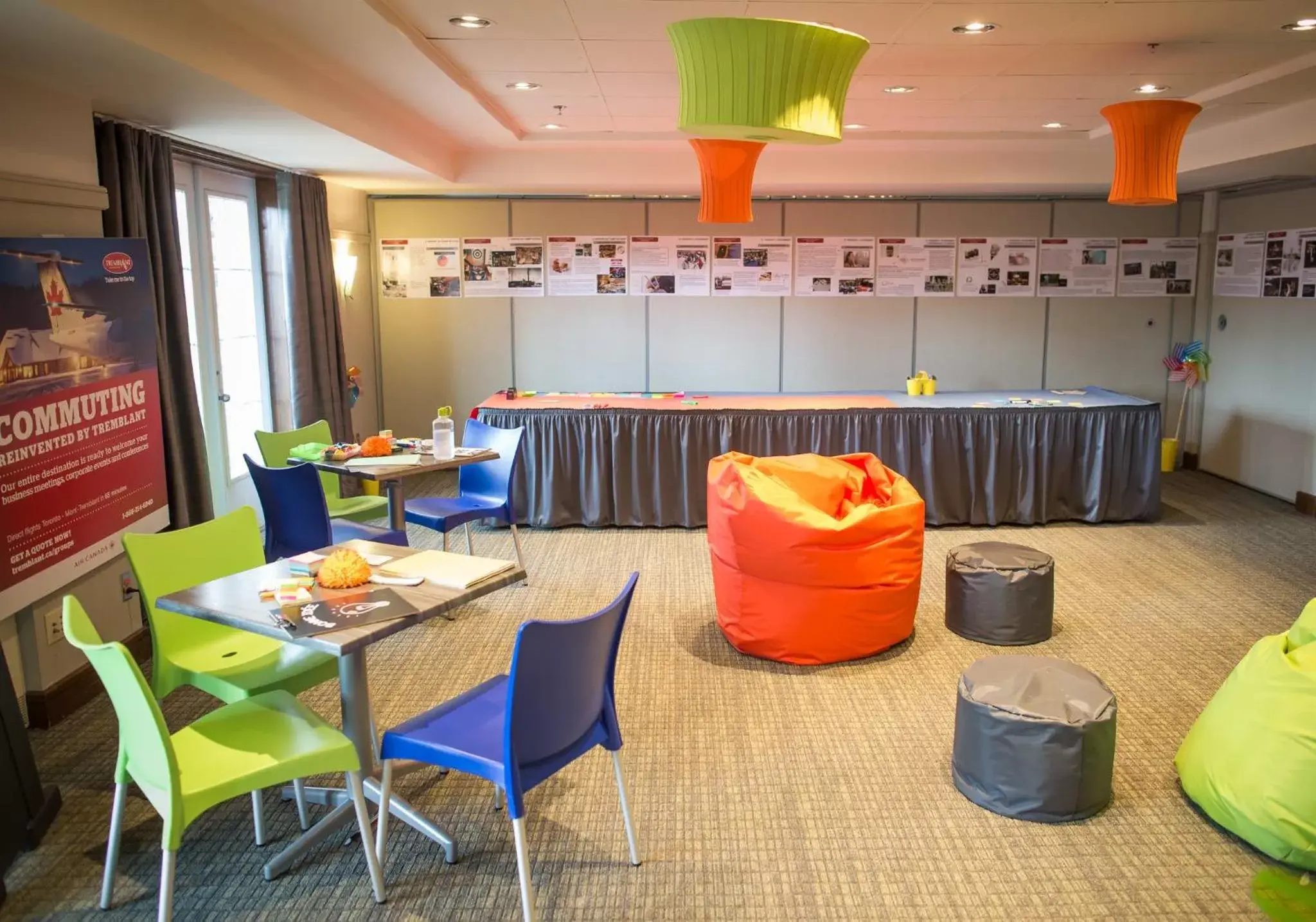 Meeting/conference room in Holiday Inn Express & Suites Tremblant, an IHG Hotel
