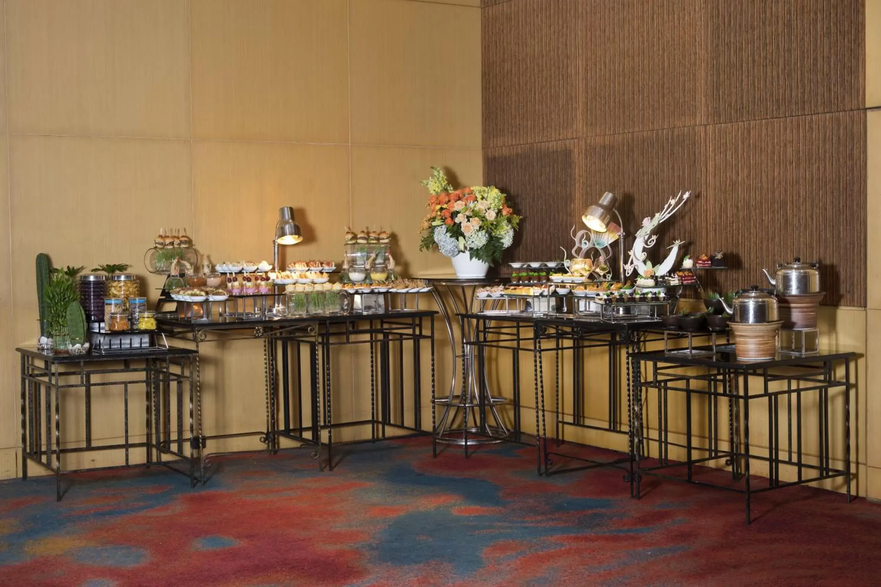 Food and drinks in Hotel Ciputra Jakarta managed by Swiss-Belhotel International Food and drinks in Hotel Ciputra Jakarta managed by Swiss-Belhotel International