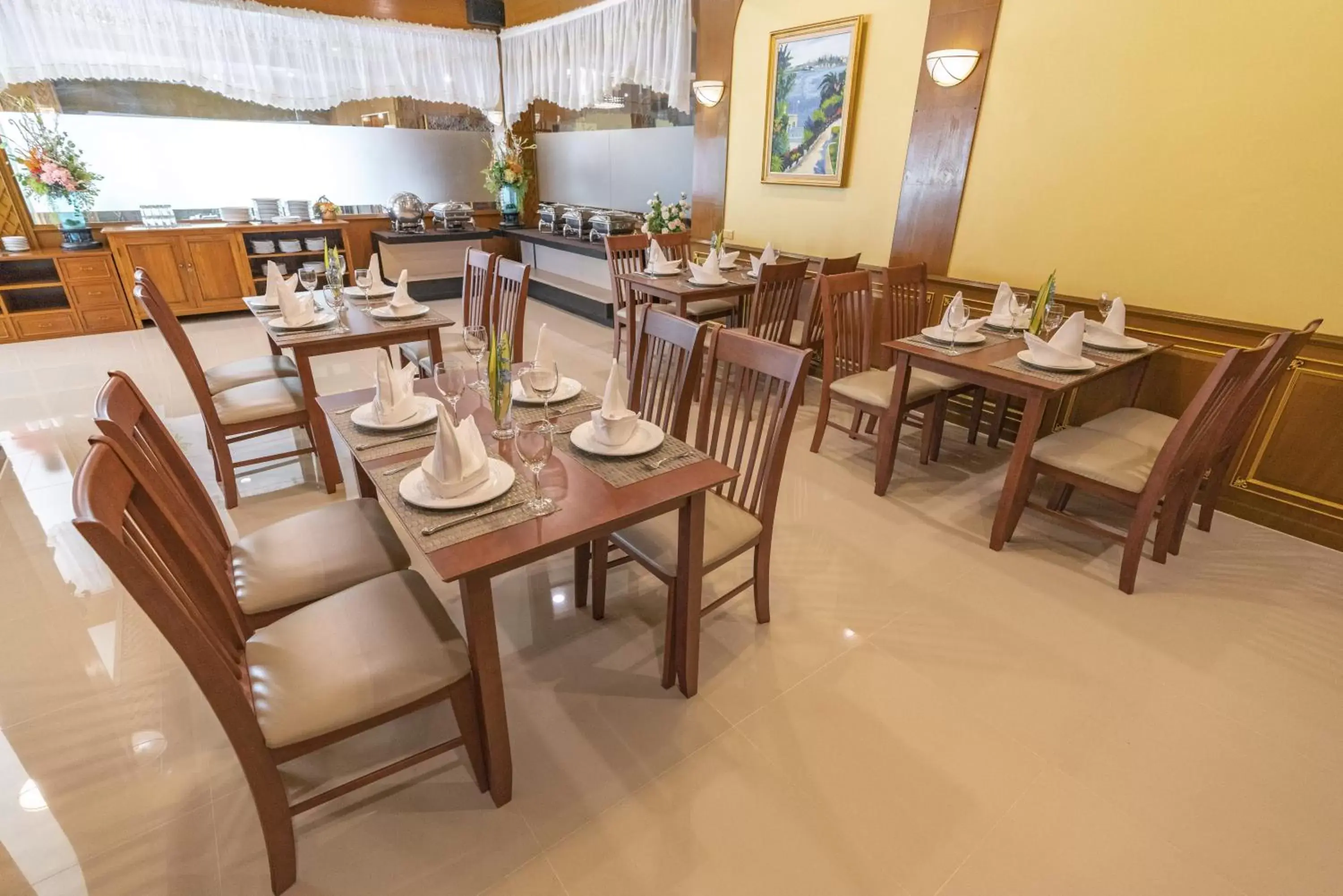 Restaurant/places to eat in Sabai Inn Restaurant/places to eat in Sabai Inn