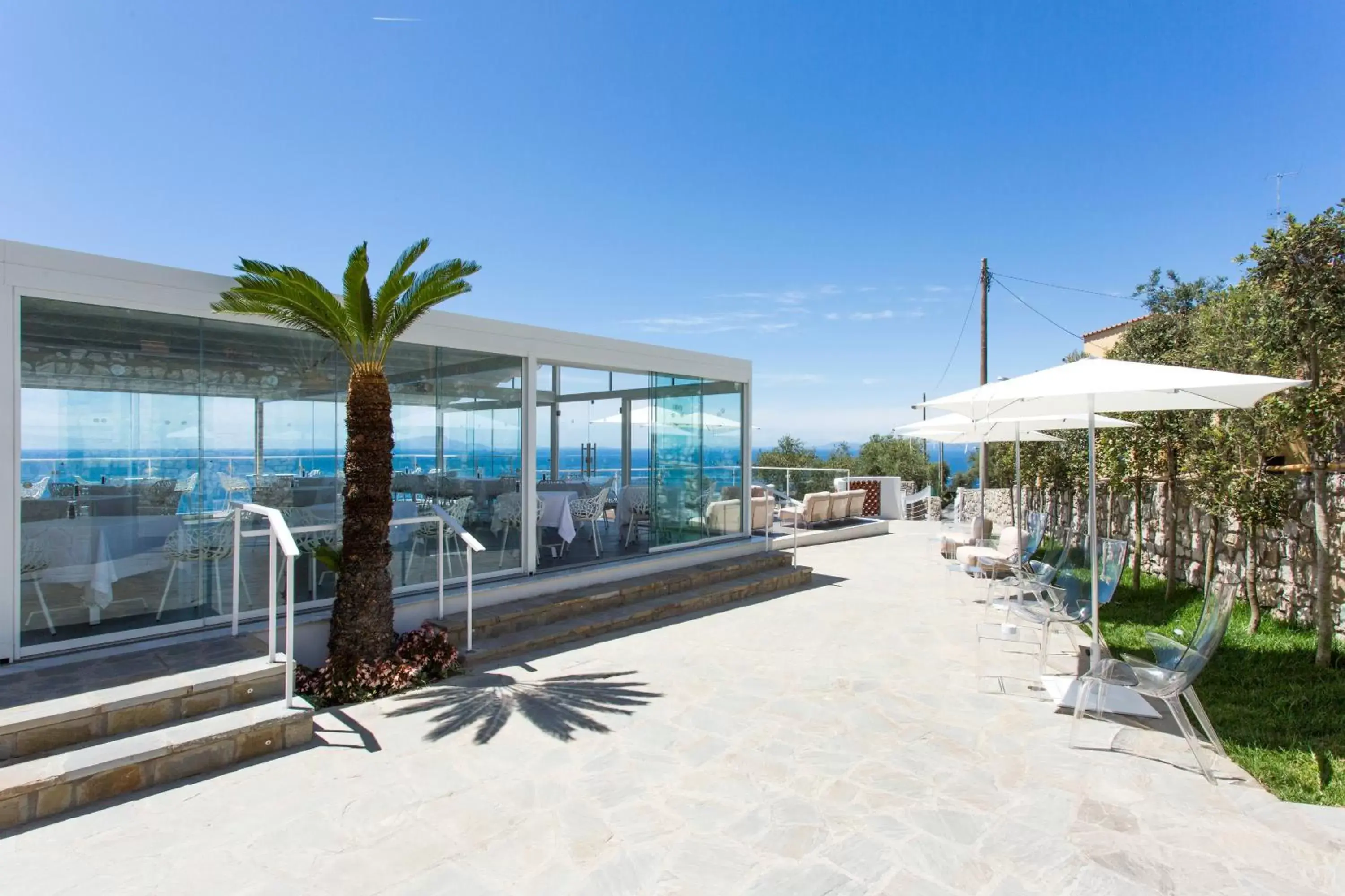 Restaurant/places to eat, Swimming Pool in Villa Fiorella Art Hotel
