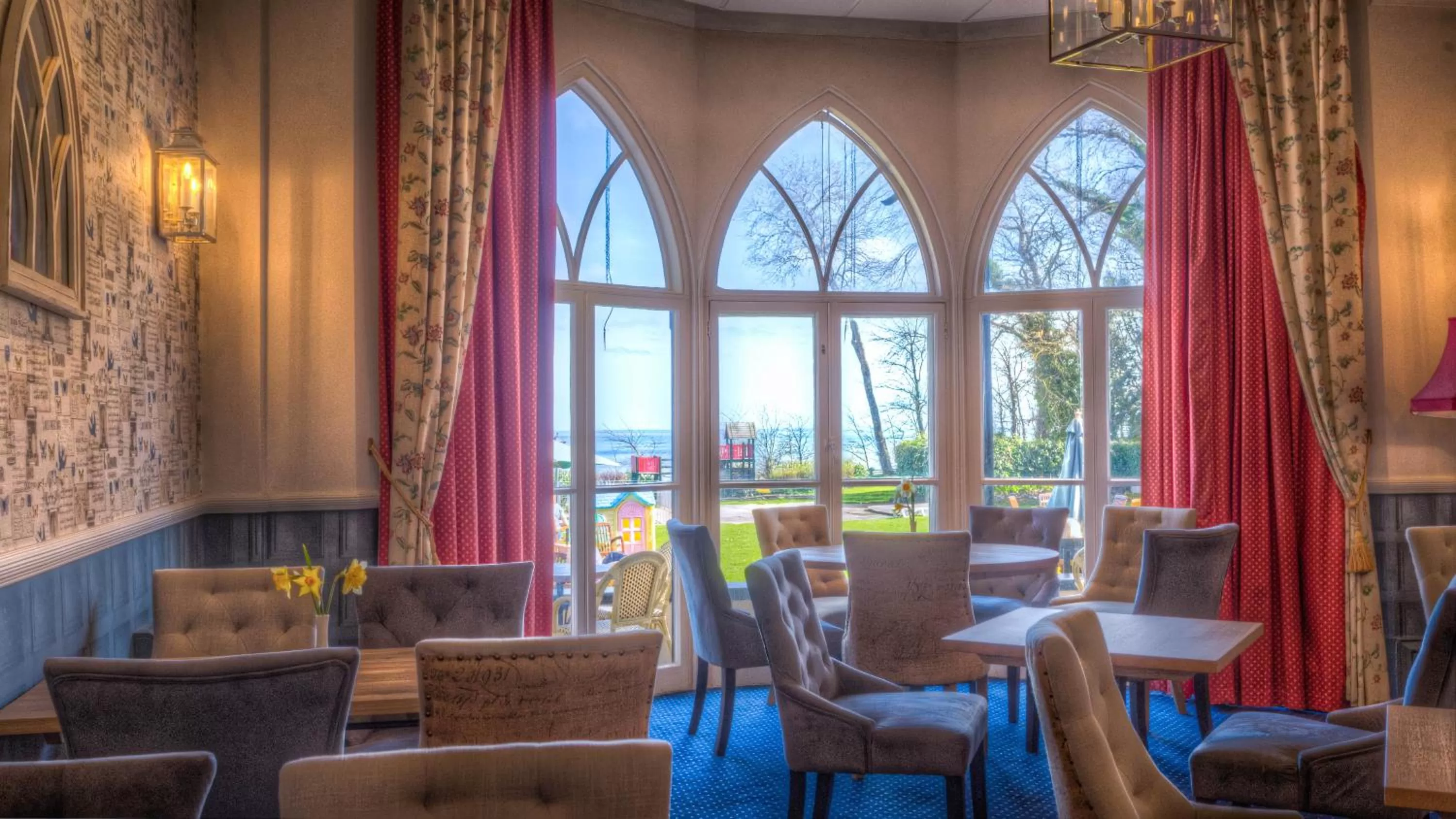Dining area in Langstone Cliff Hotel