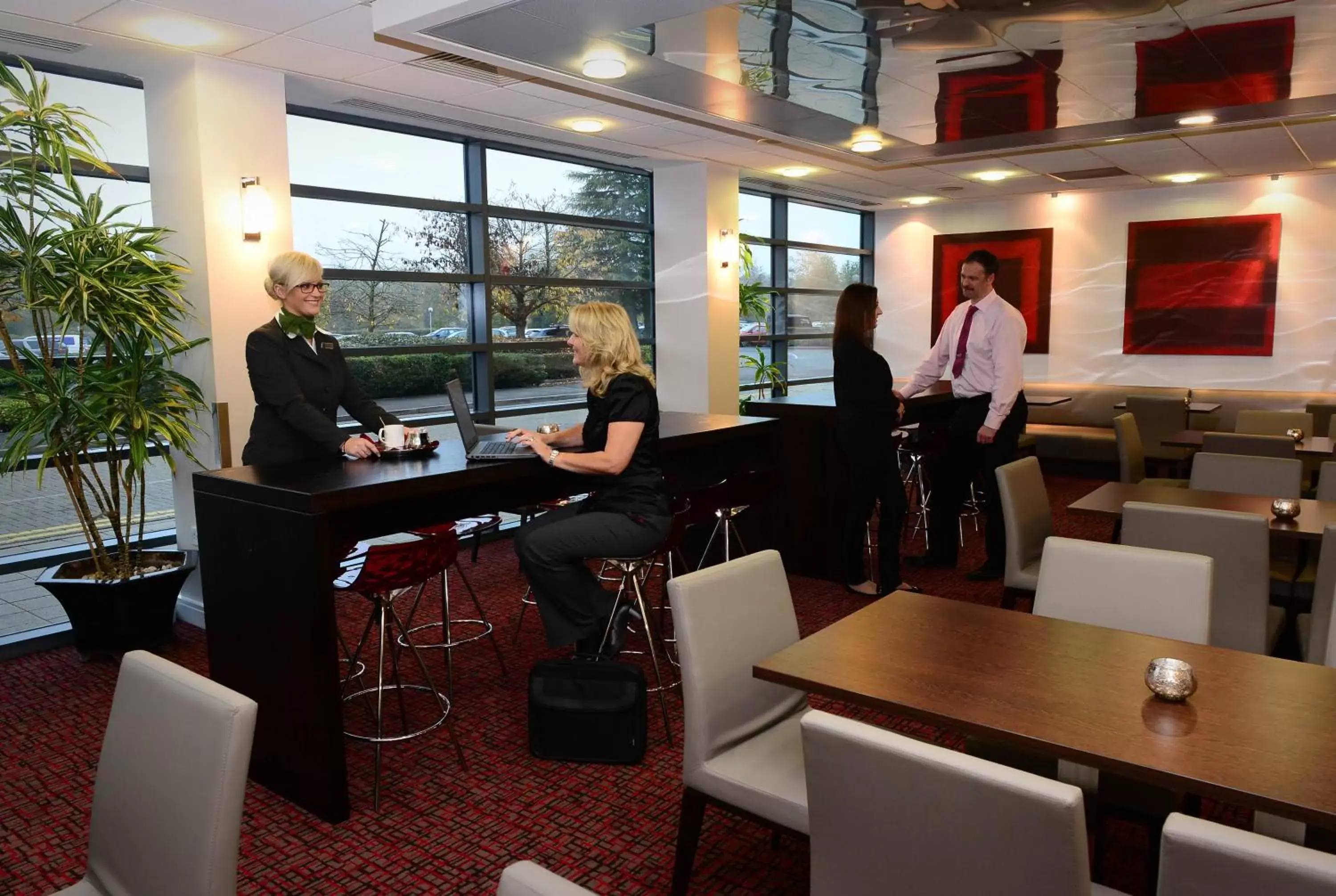 Staff, Lounge/Bar in International Hotel Telford