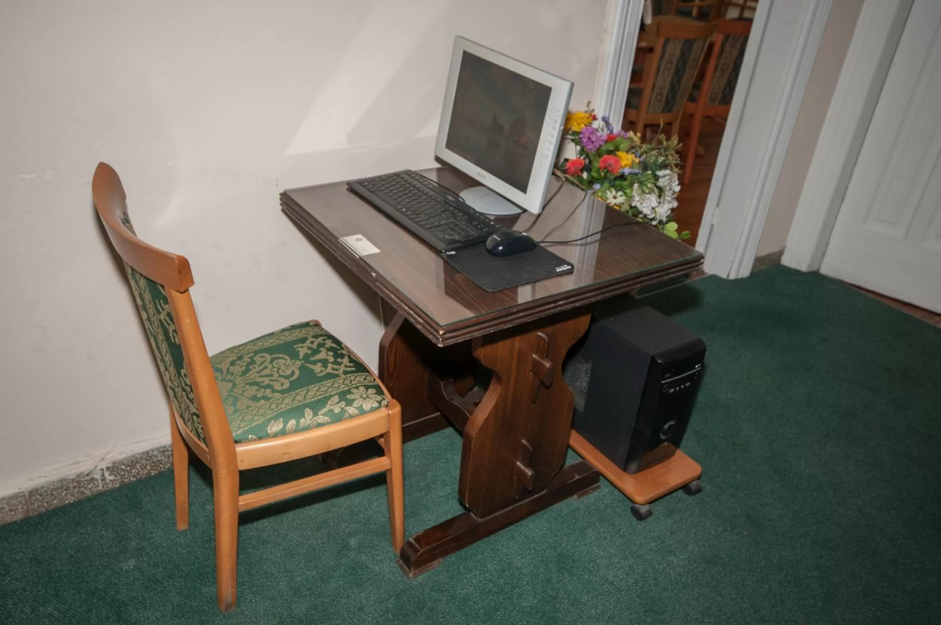 Business facilities in Cecil Hotel