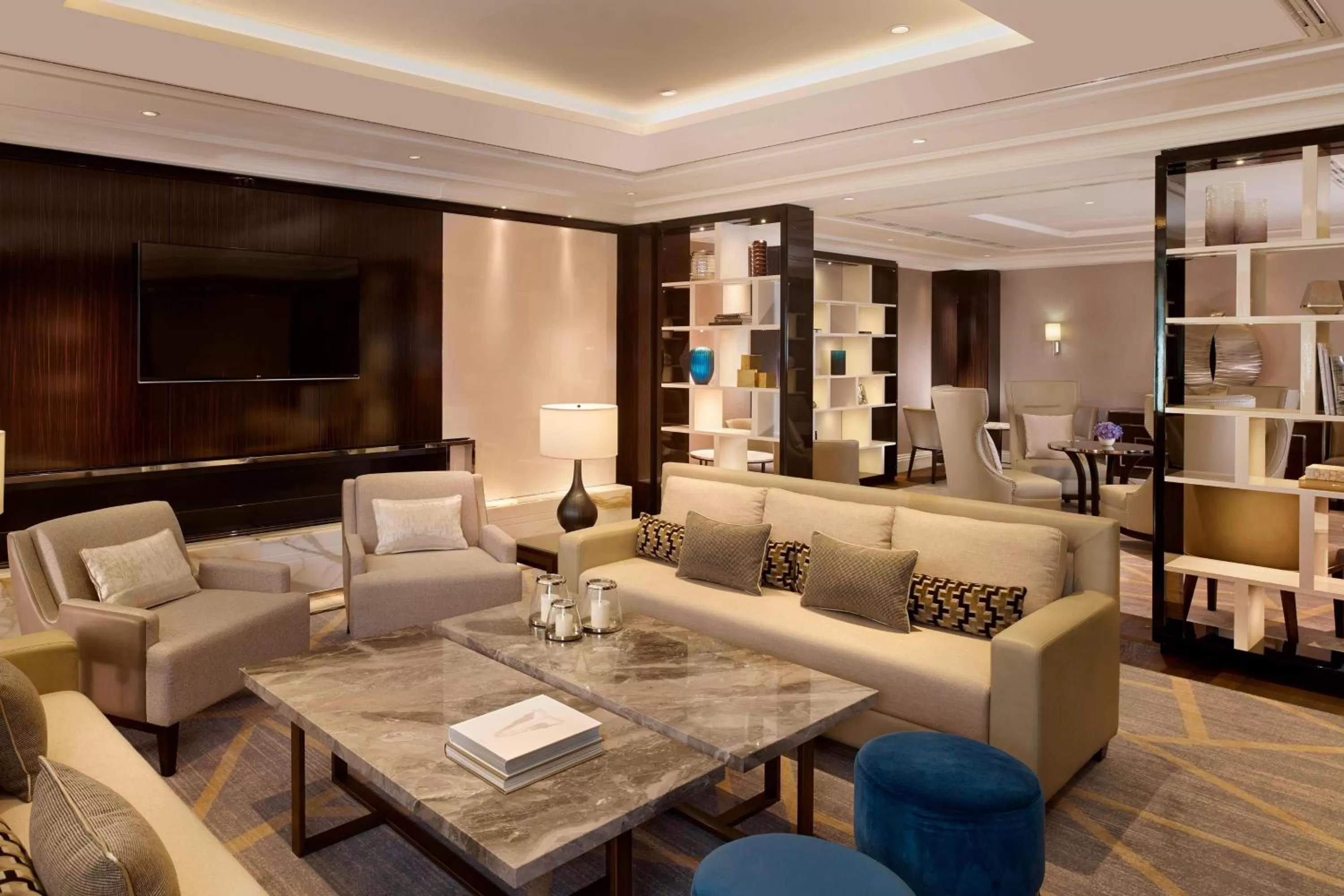 Lounge or bar in Al Habtoor Palace Budapest, Preferred Hotels & Resorts