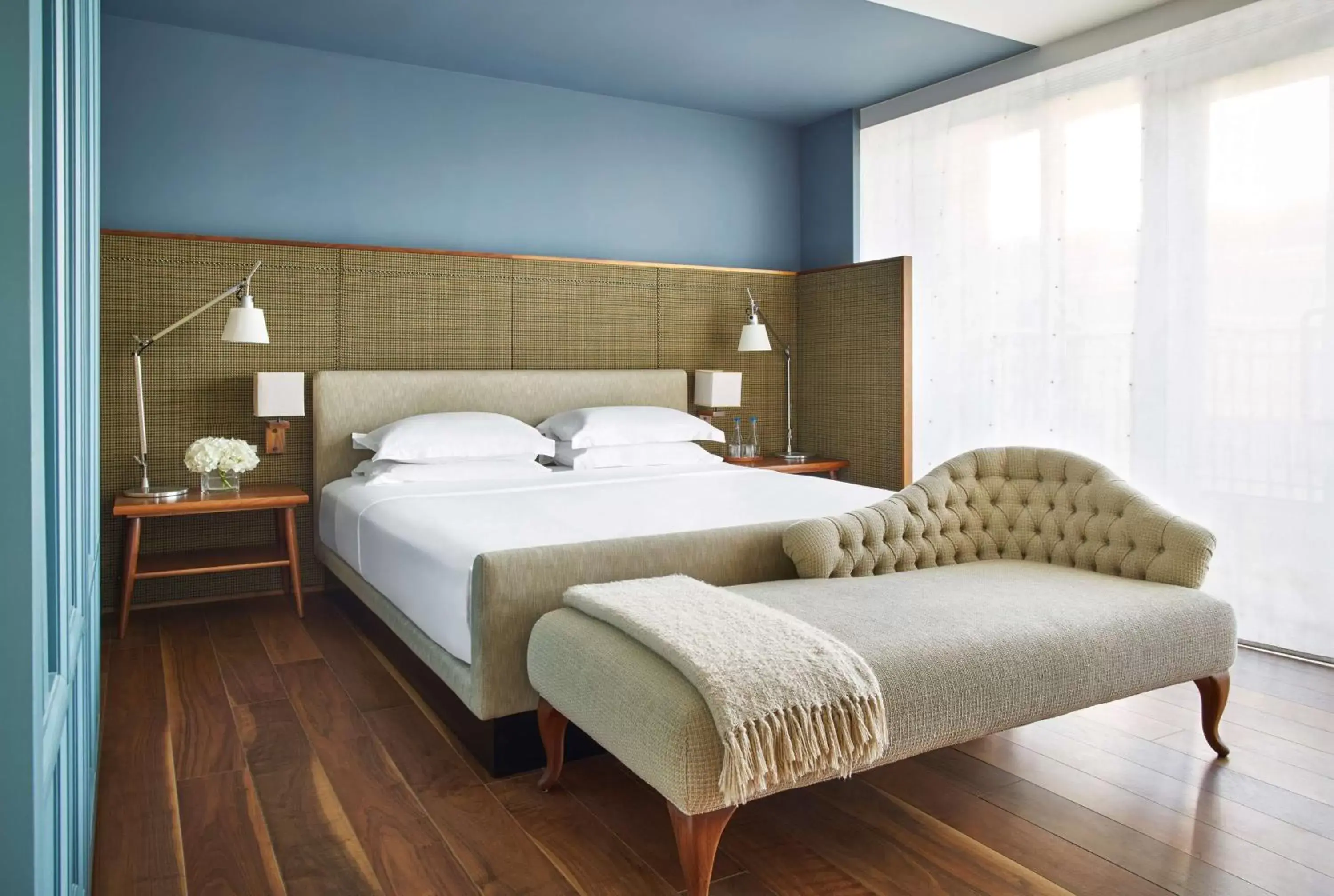 Photo of the whole room, Bed in Park Hyatt Washington Photo of the whole room, Bed in Park Hyatt Washington