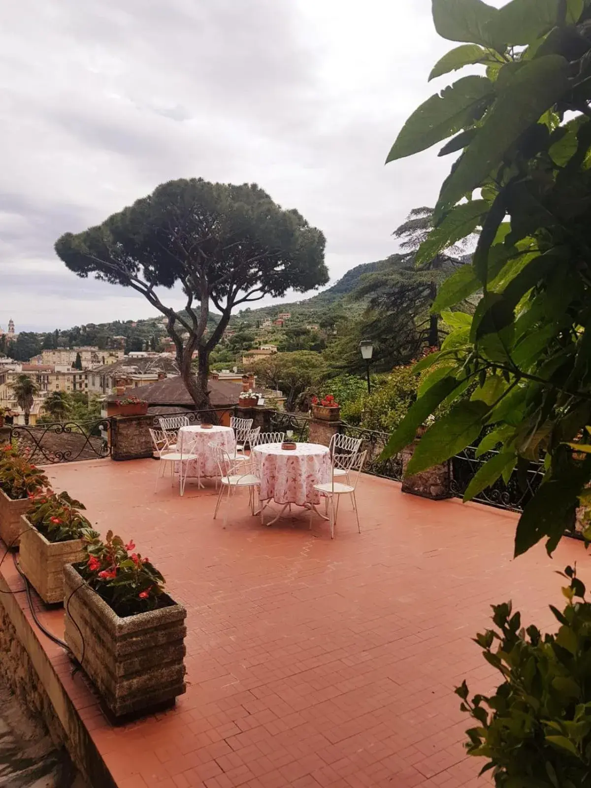 Patio in Hotel La Vela-Castello Il Rifugio