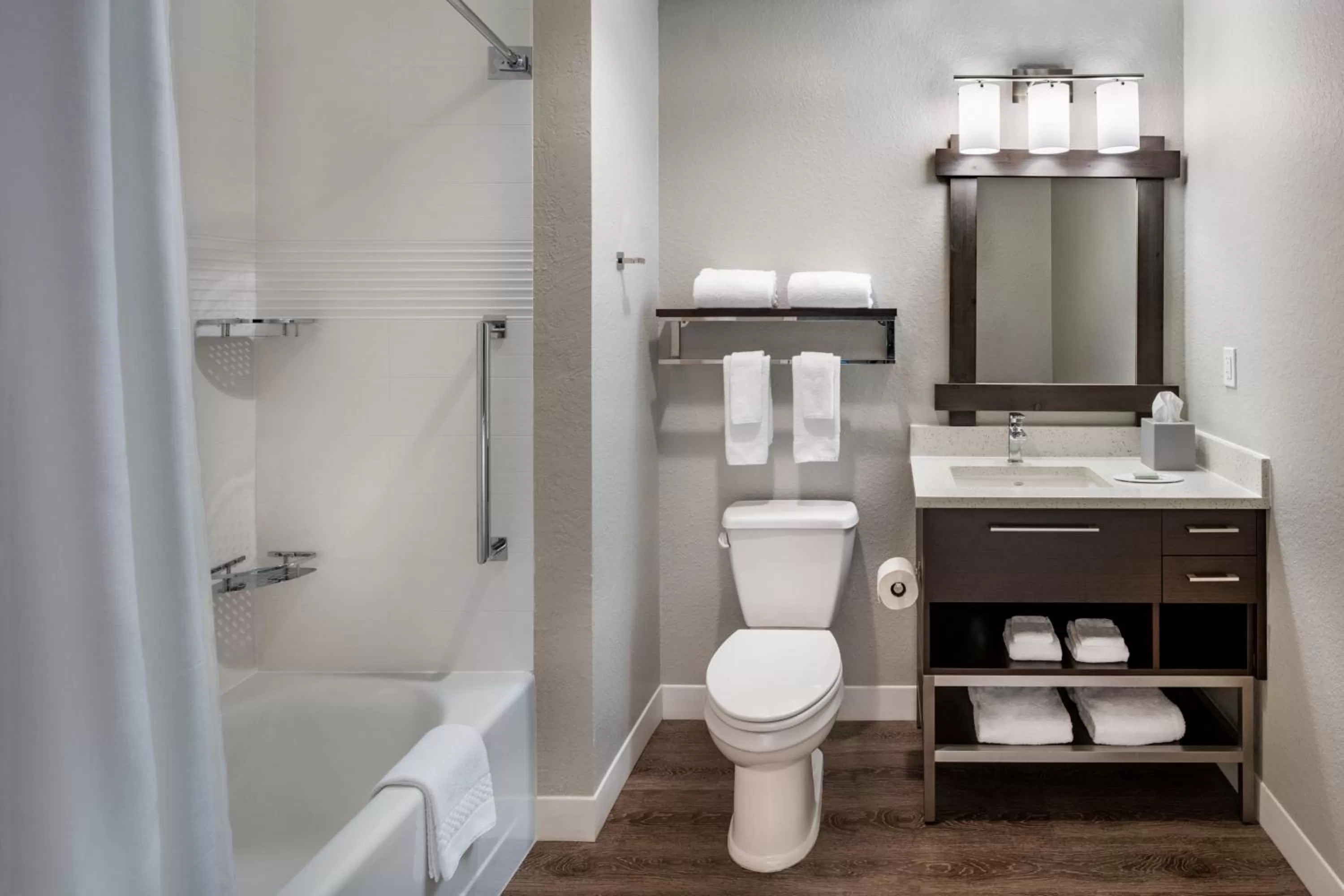 Bathroom in TownePlace Suites By Marriott Venice