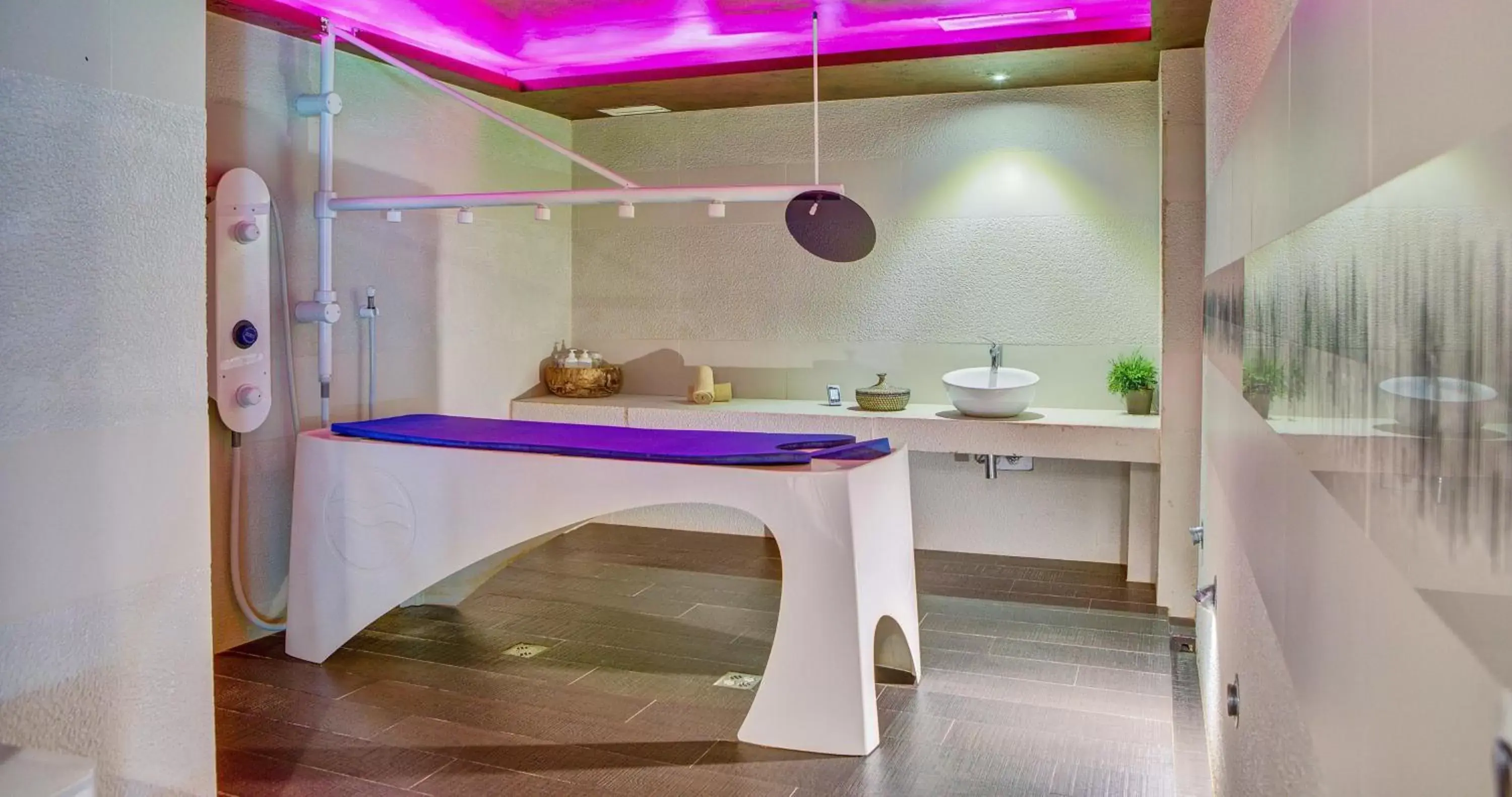 Massage, Bathroom in Alpin Resort Hotel