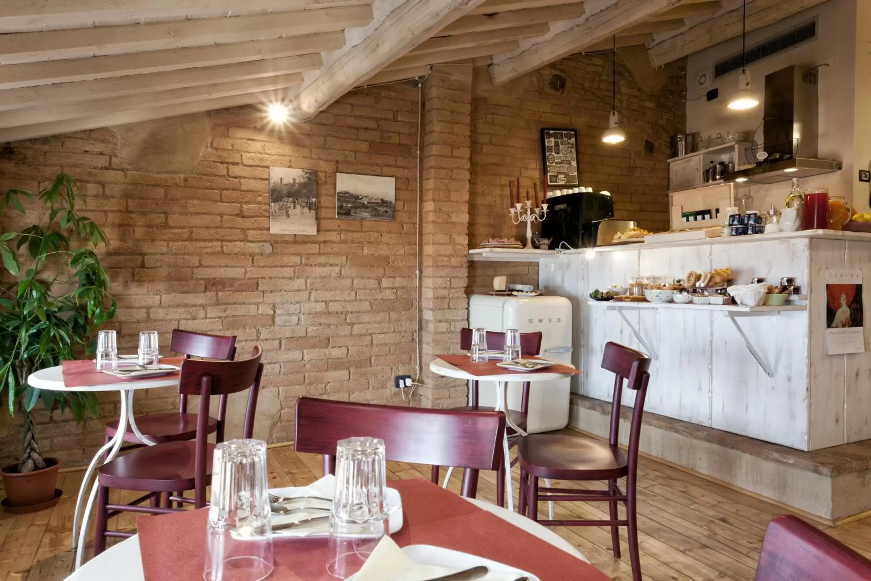 Communal kitchen, Restaurant/Places to Eat in Scalette di Piazza B&B