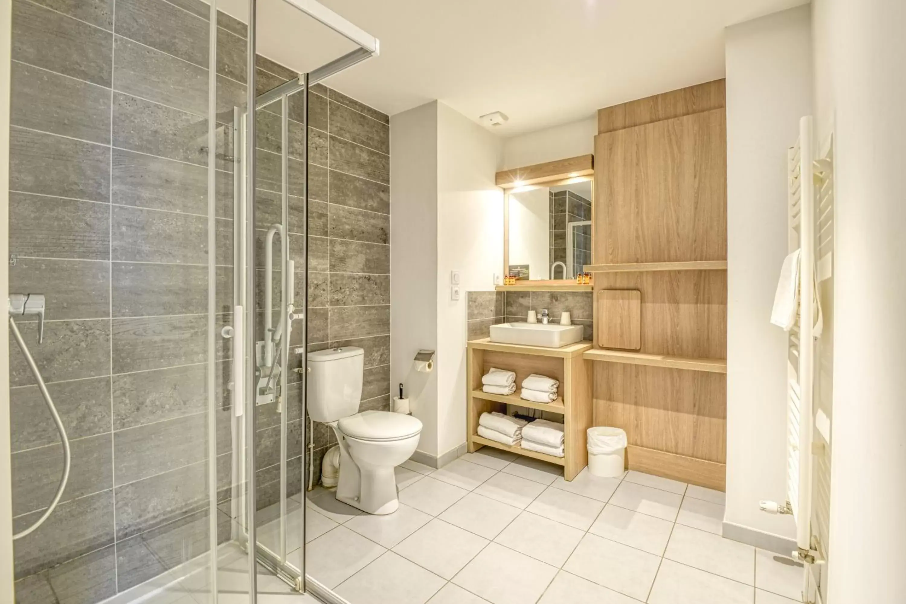 Shower, Bathroom in Aparthotel Adagio Access Saint Nazaire