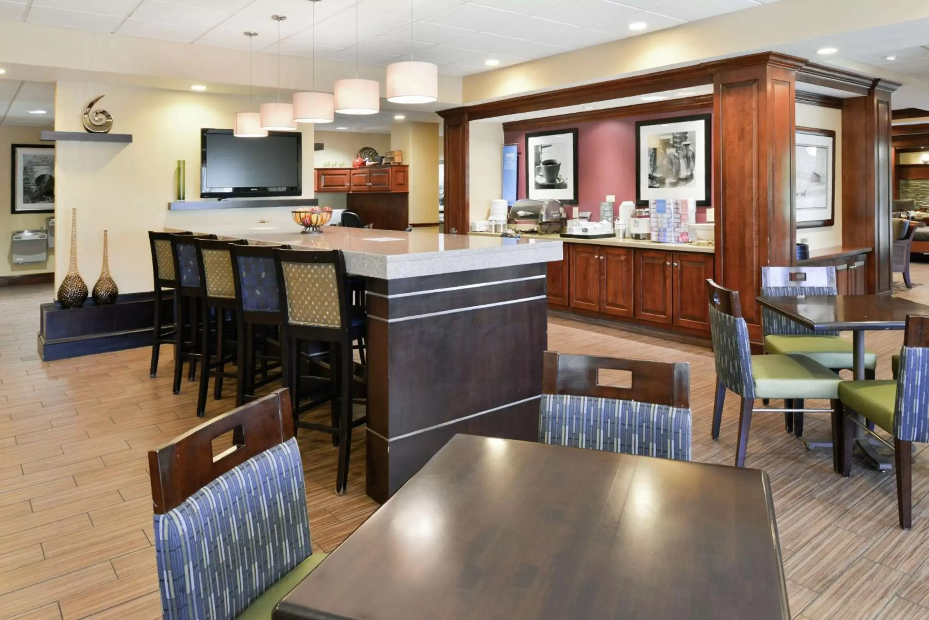 Dining area, Restaurant/Places to Eat in Hampton Inn Waynesboro/Stuarts Draft