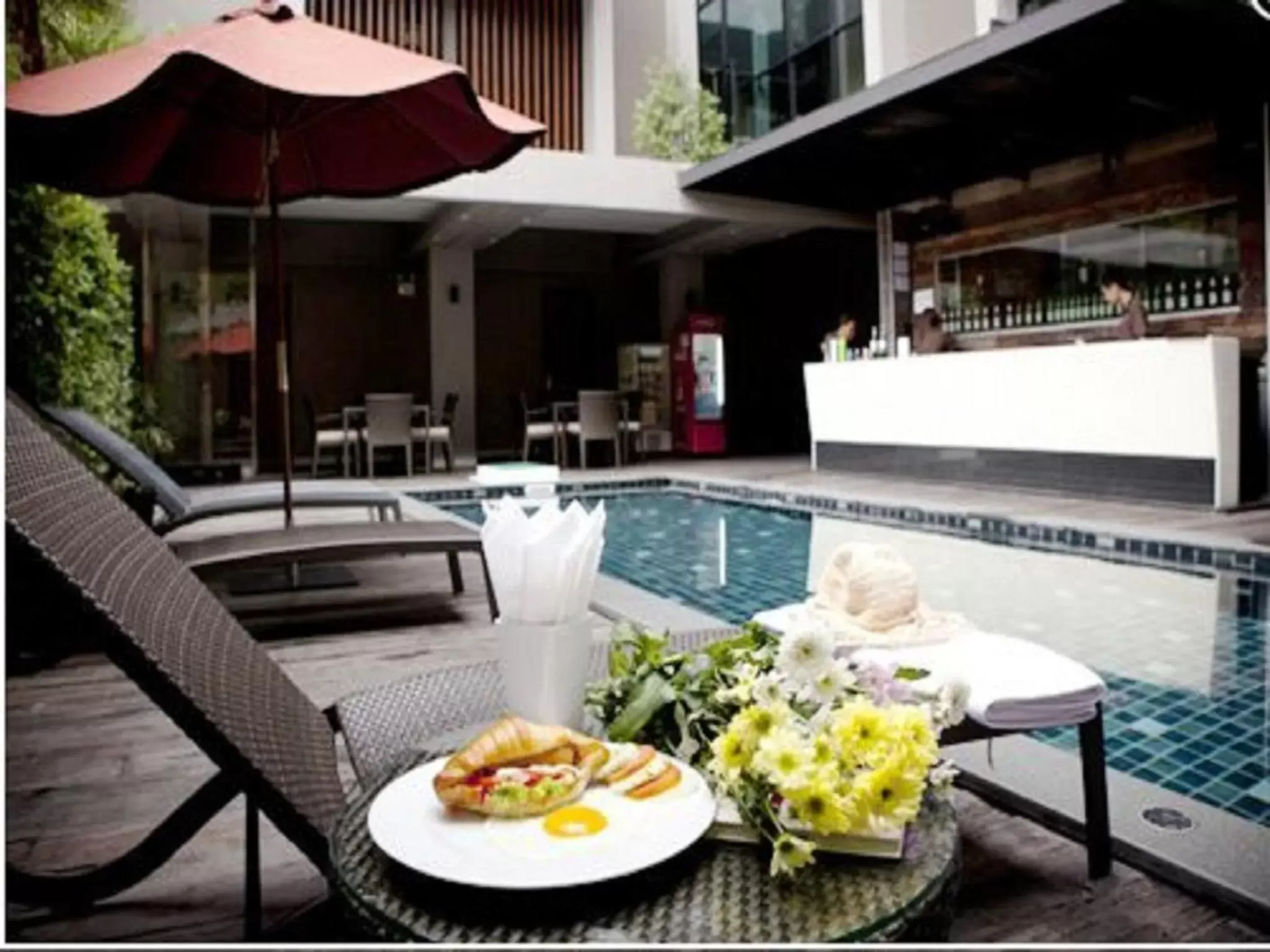 Food and drinks, Swimming Pool in Siam Swana