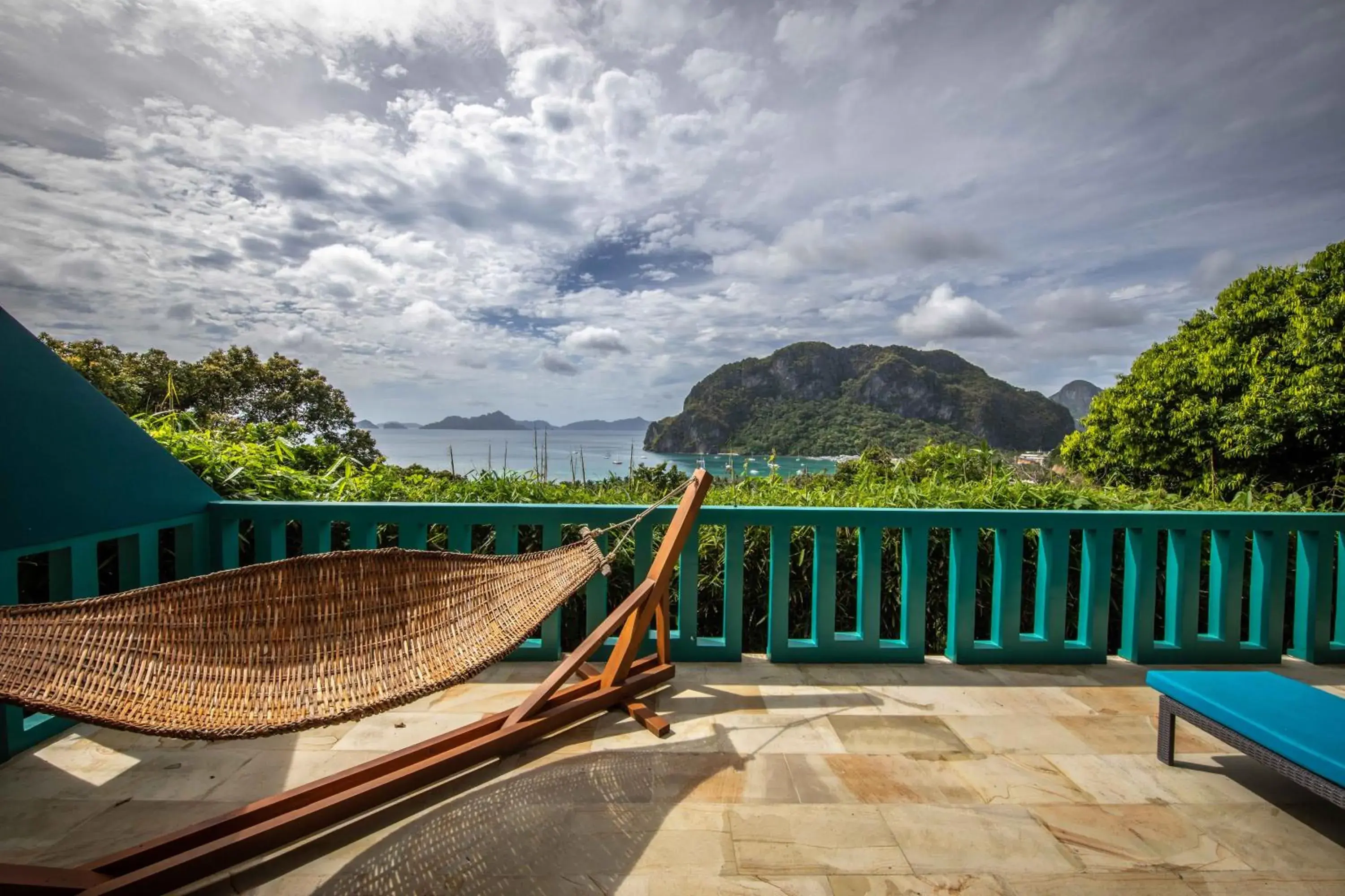 Natural landscape, Balcony/Terrace in Karuna El Nido Villas