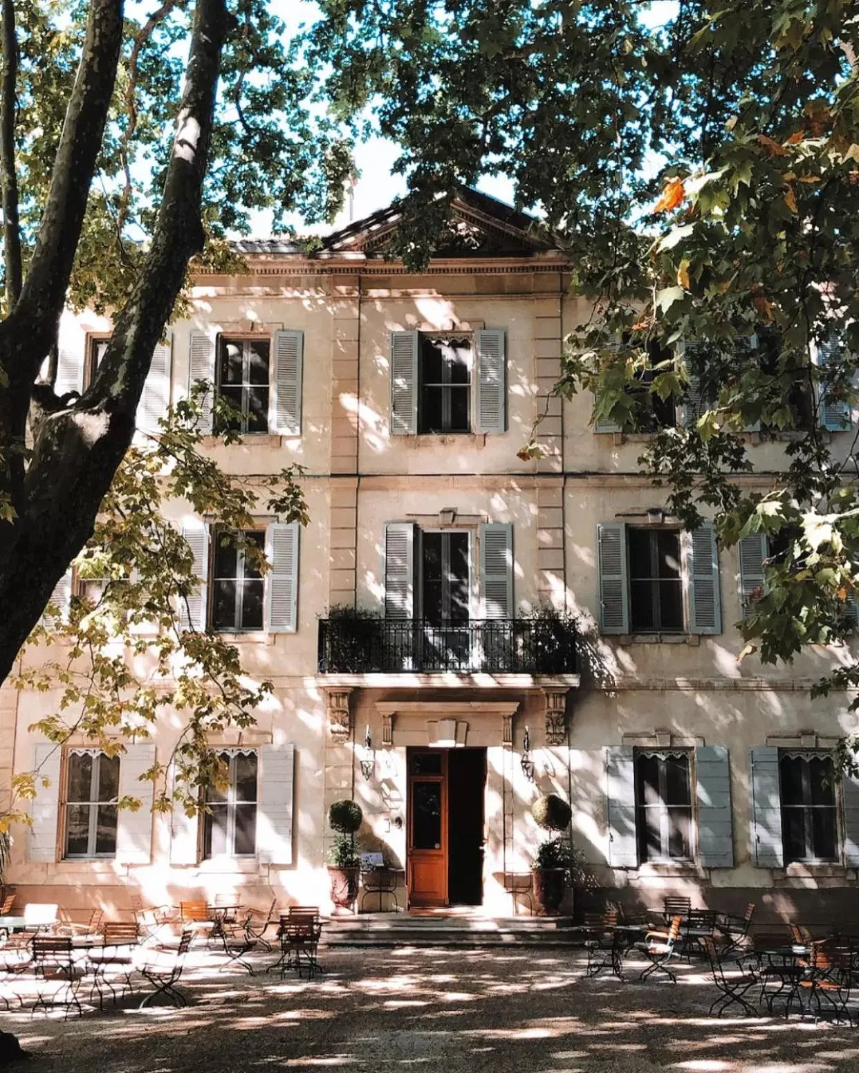 Property Building in Hotel Château Des Alpilles