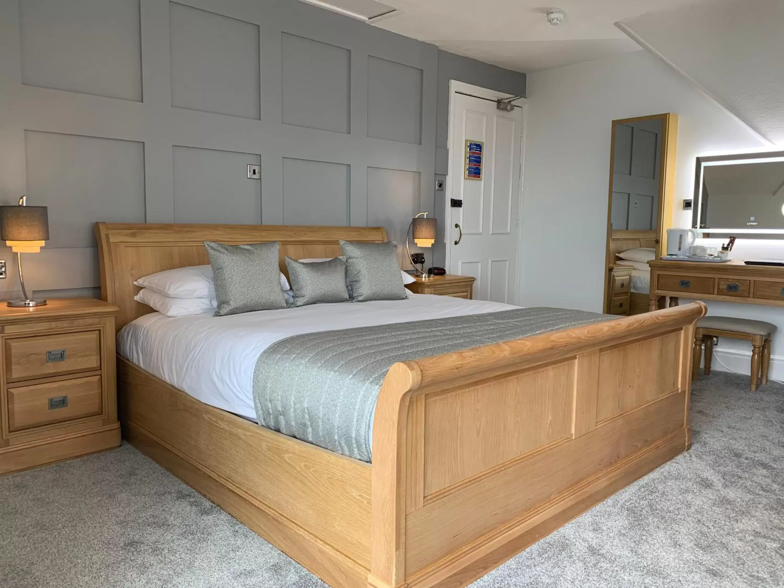 Bed in Luccombe Hall Hotel Bed in Luccombe Hall Hotel