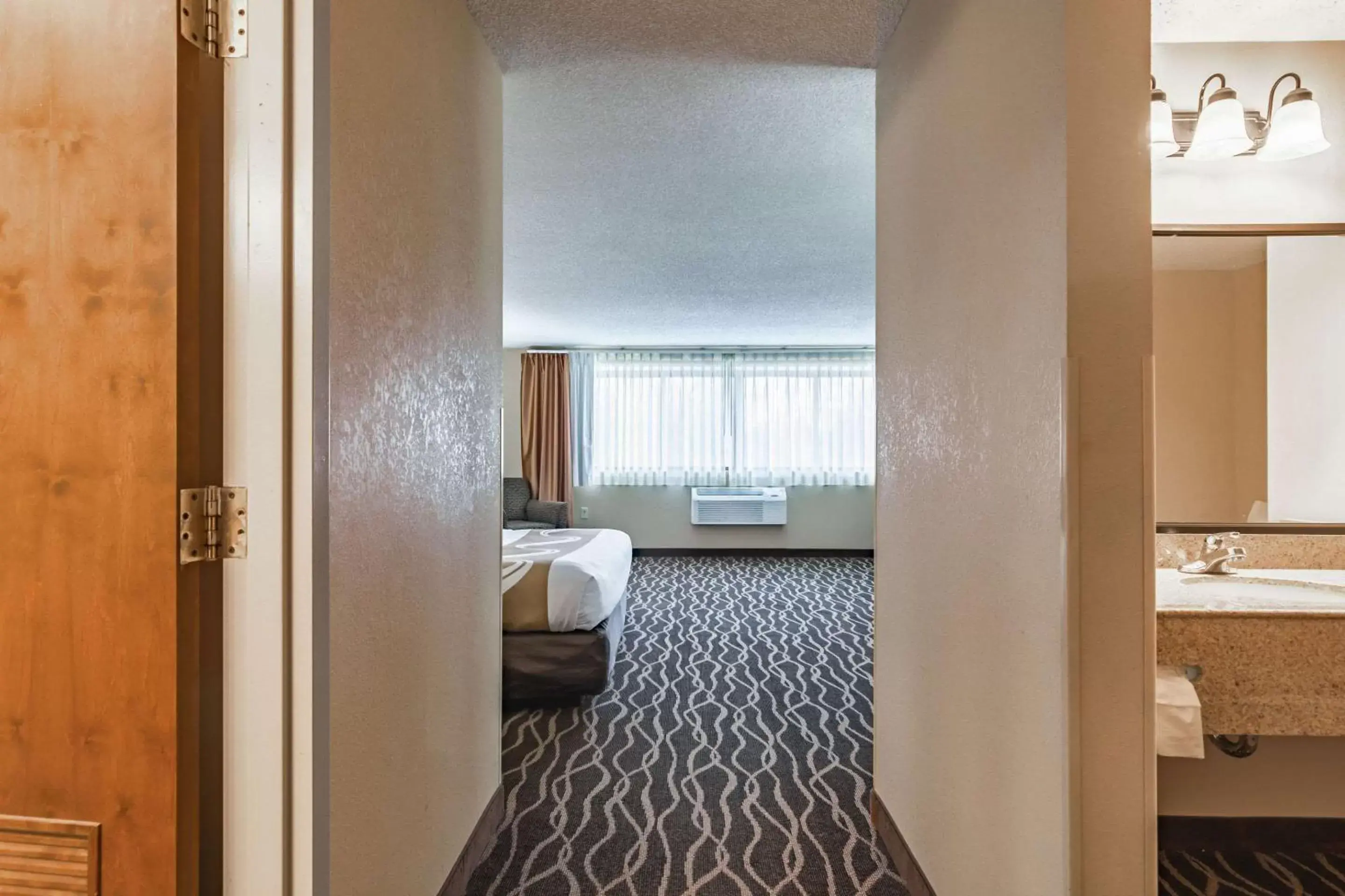 Photo of the whole room, Bathroom in Quality Inn Schenectady - Albany