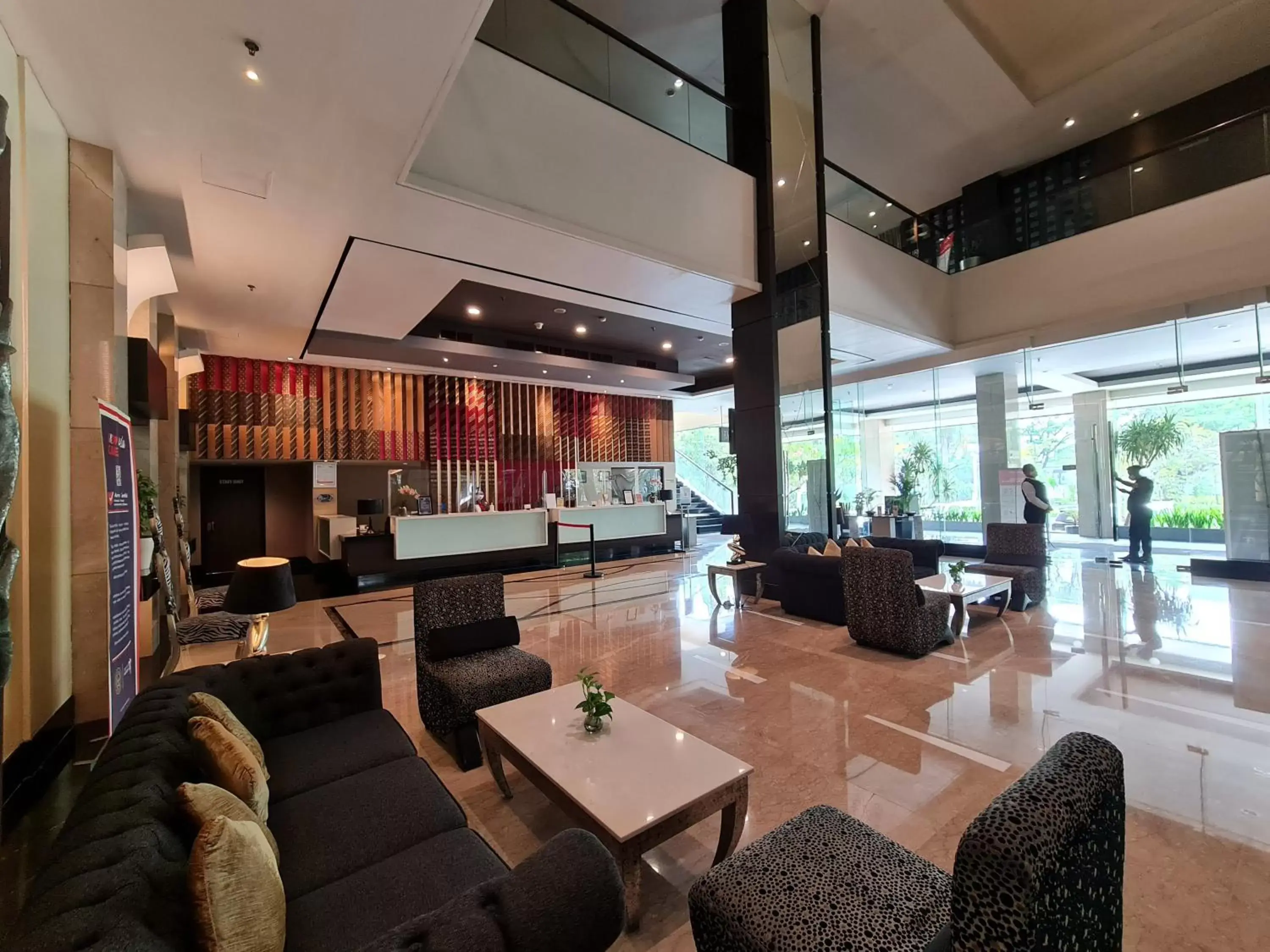 Lobby or reception in Grand Zuri Cikarang Jababeka