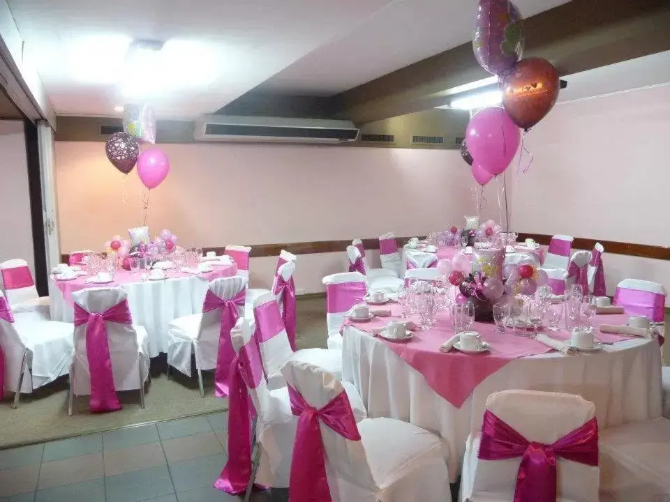 Banquet/Function facilities, Banquet Facilities in Hotel Ambassador