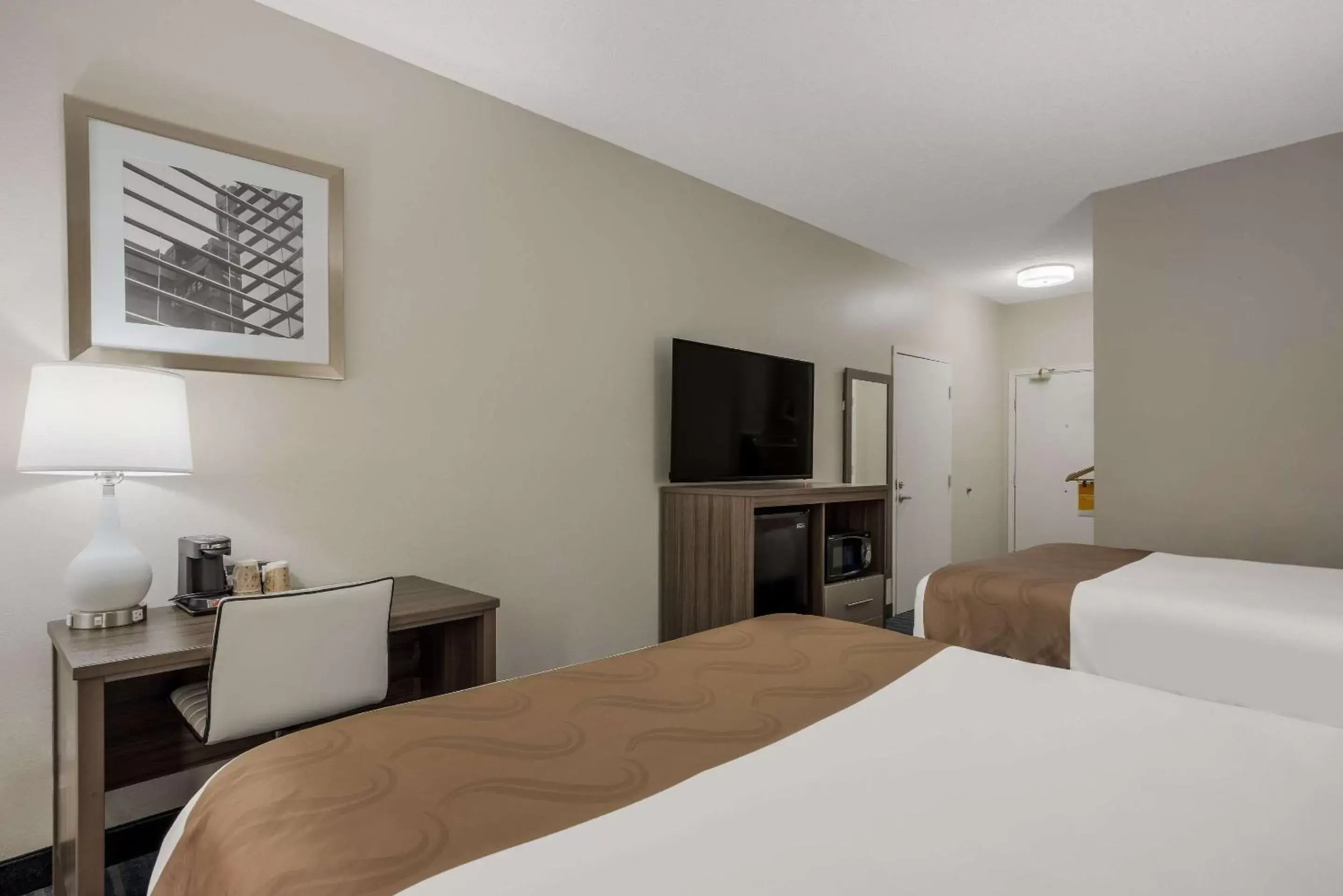 Bedroom, Bed in Quality Inn Bedroom, Bed in Quality Inn