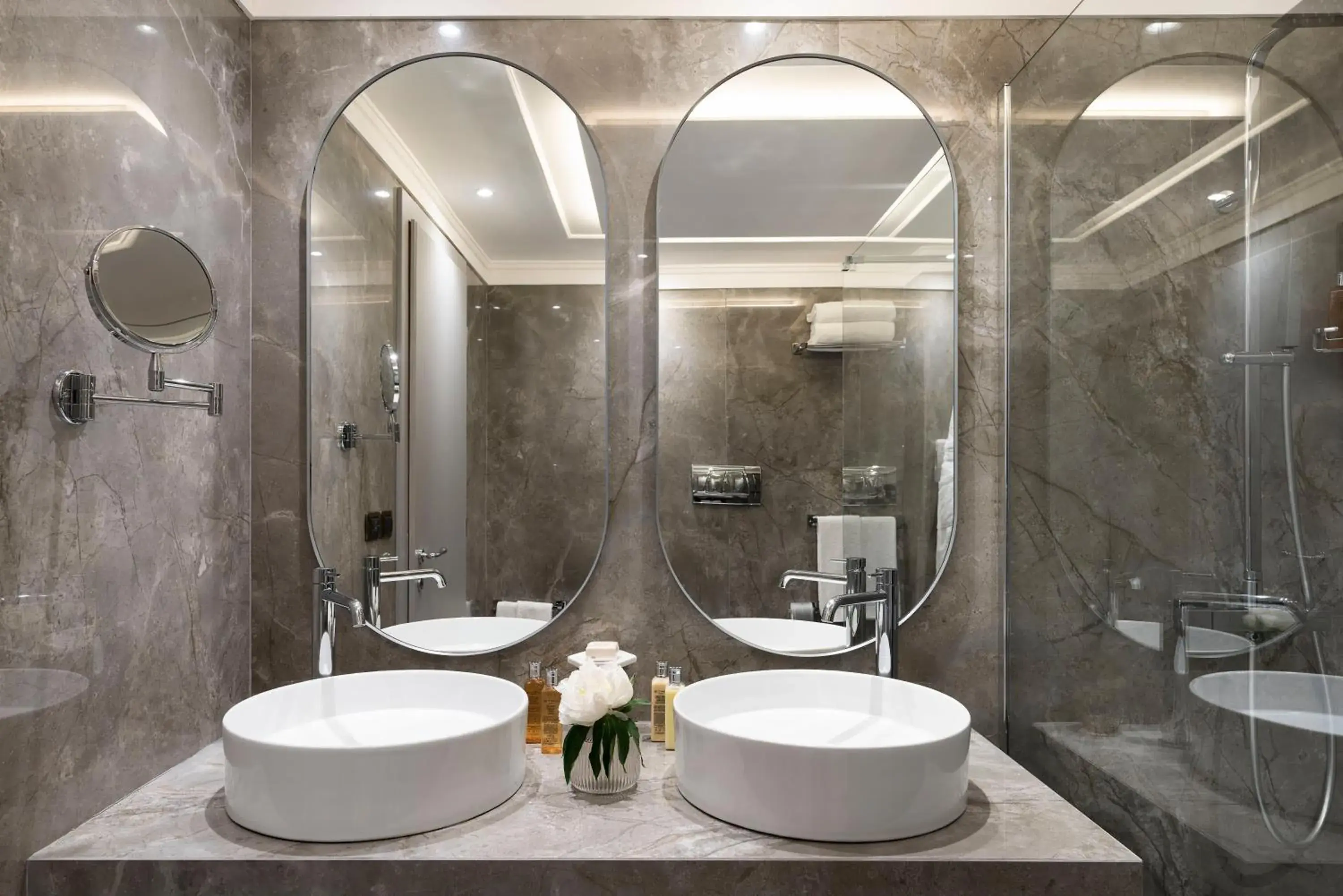 Bathroom in Grand Hotel Mazzaro Sea Palace