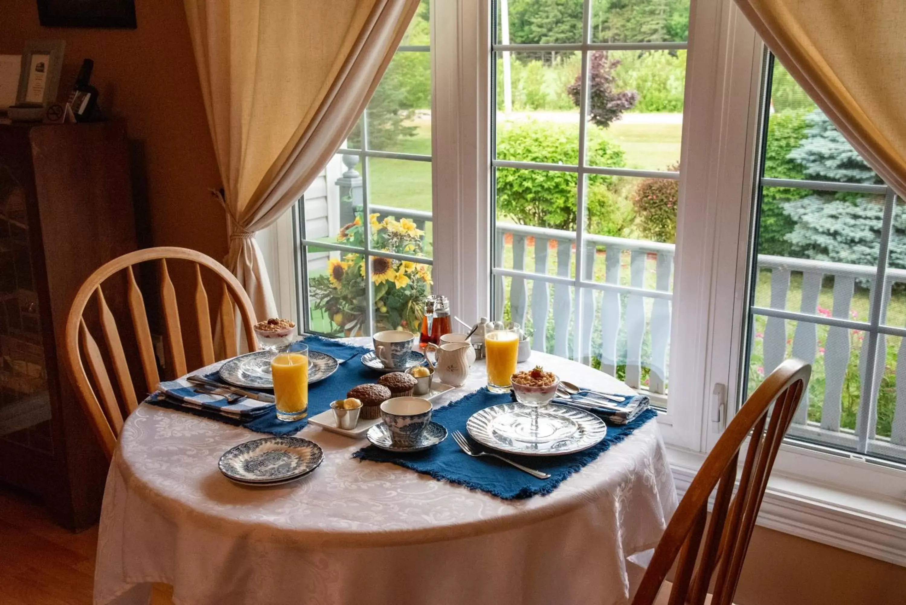 Breakfast, Restaurant/Places to Eat in Baker Shore Bed and Breakfast