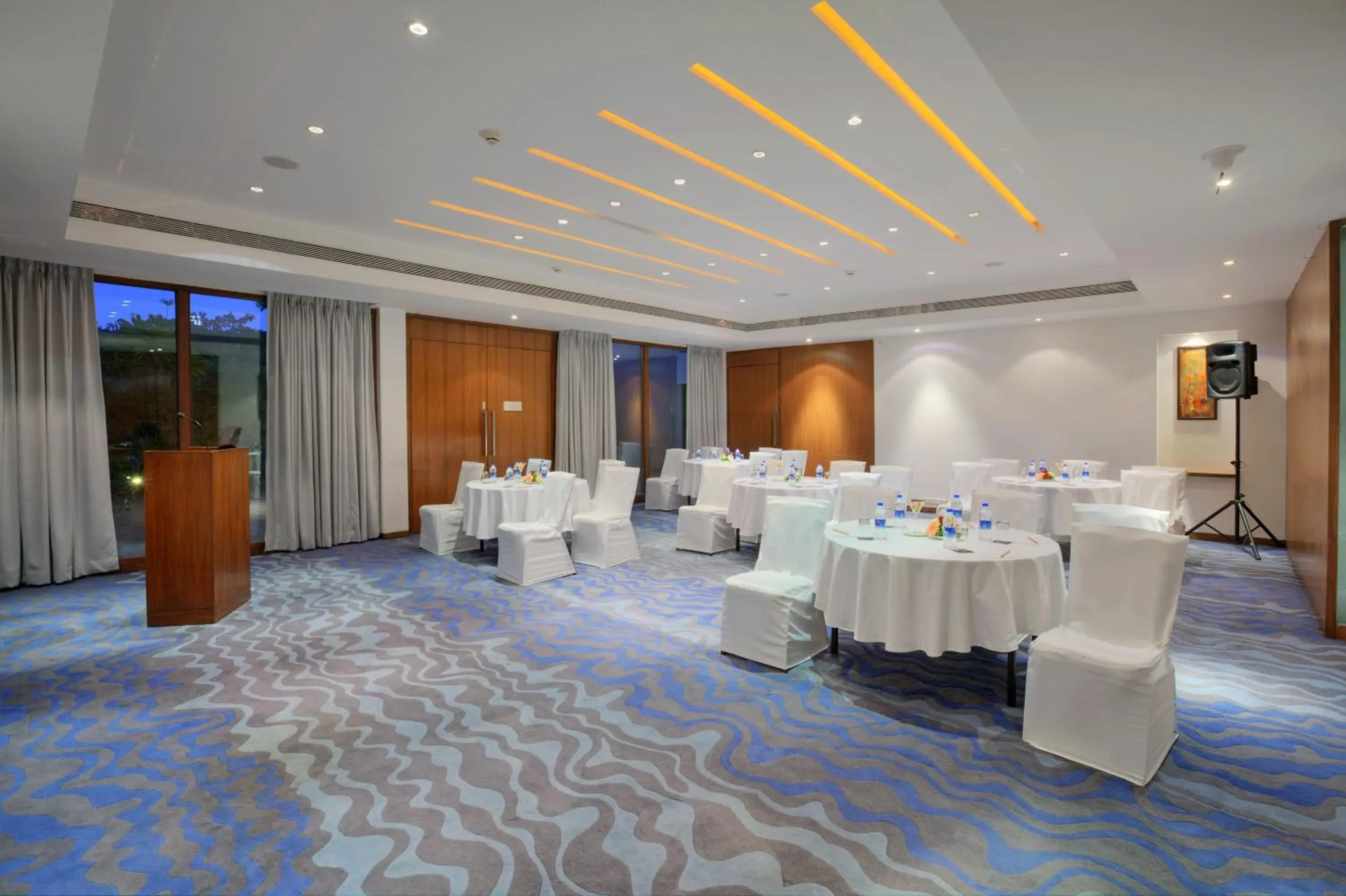 Banquet/Function facilities, Banquet Facilities in Hotel Parc Estique