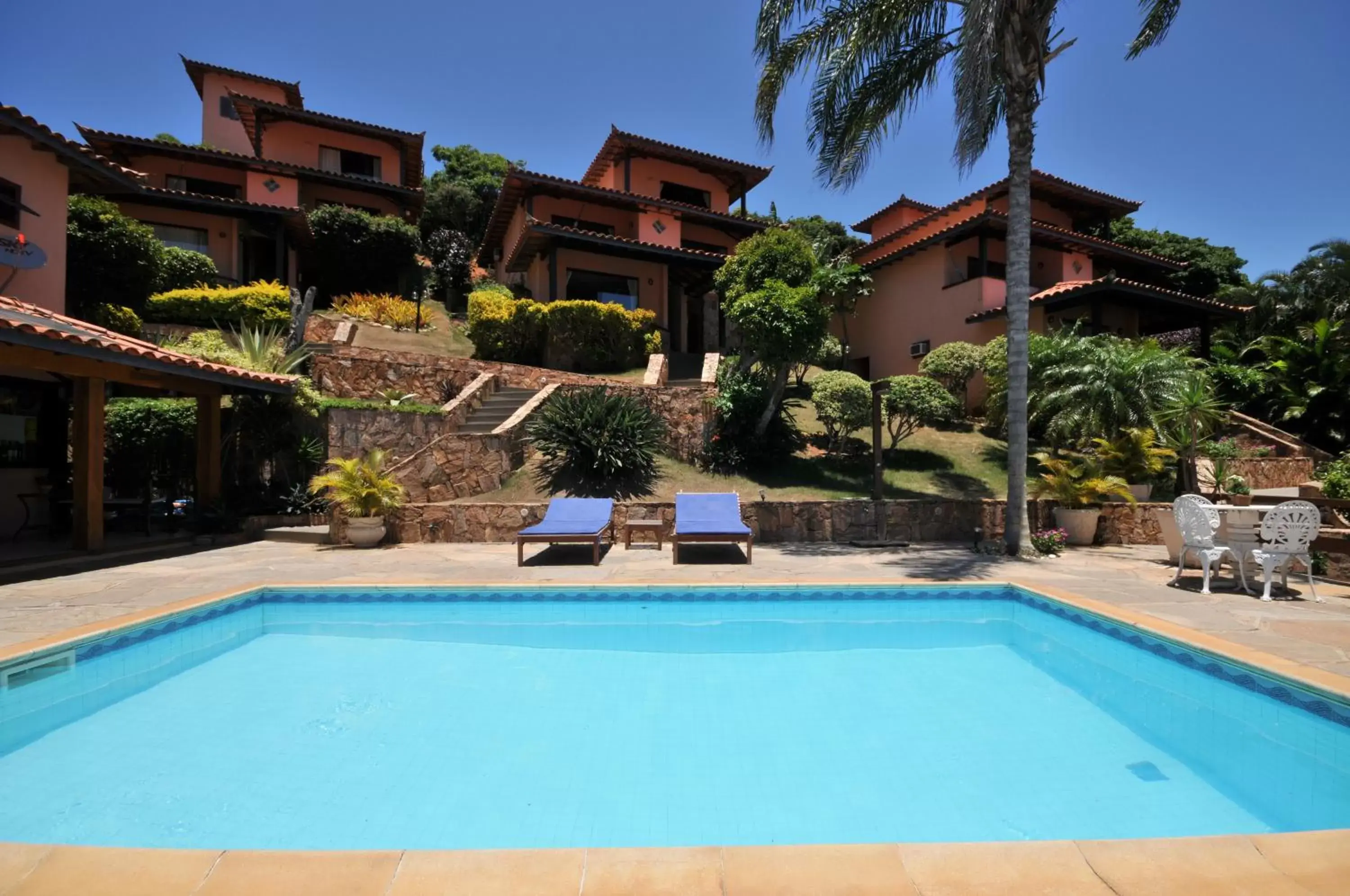 Property building, Swimming Pool in Aguabúzios Hotel
