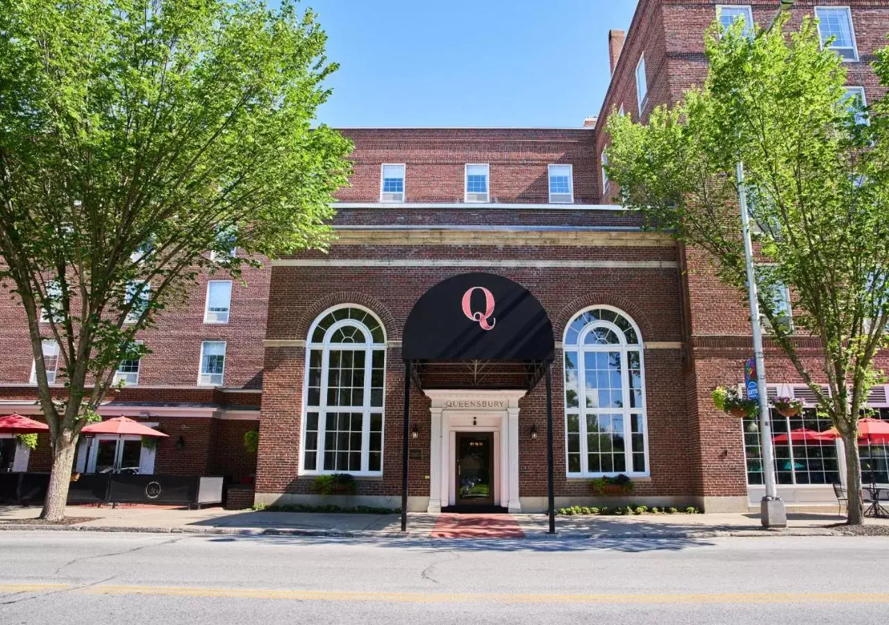 Facade/entrance in The Queensbury Hotel Facade/entrance in The Queensbury Hotel