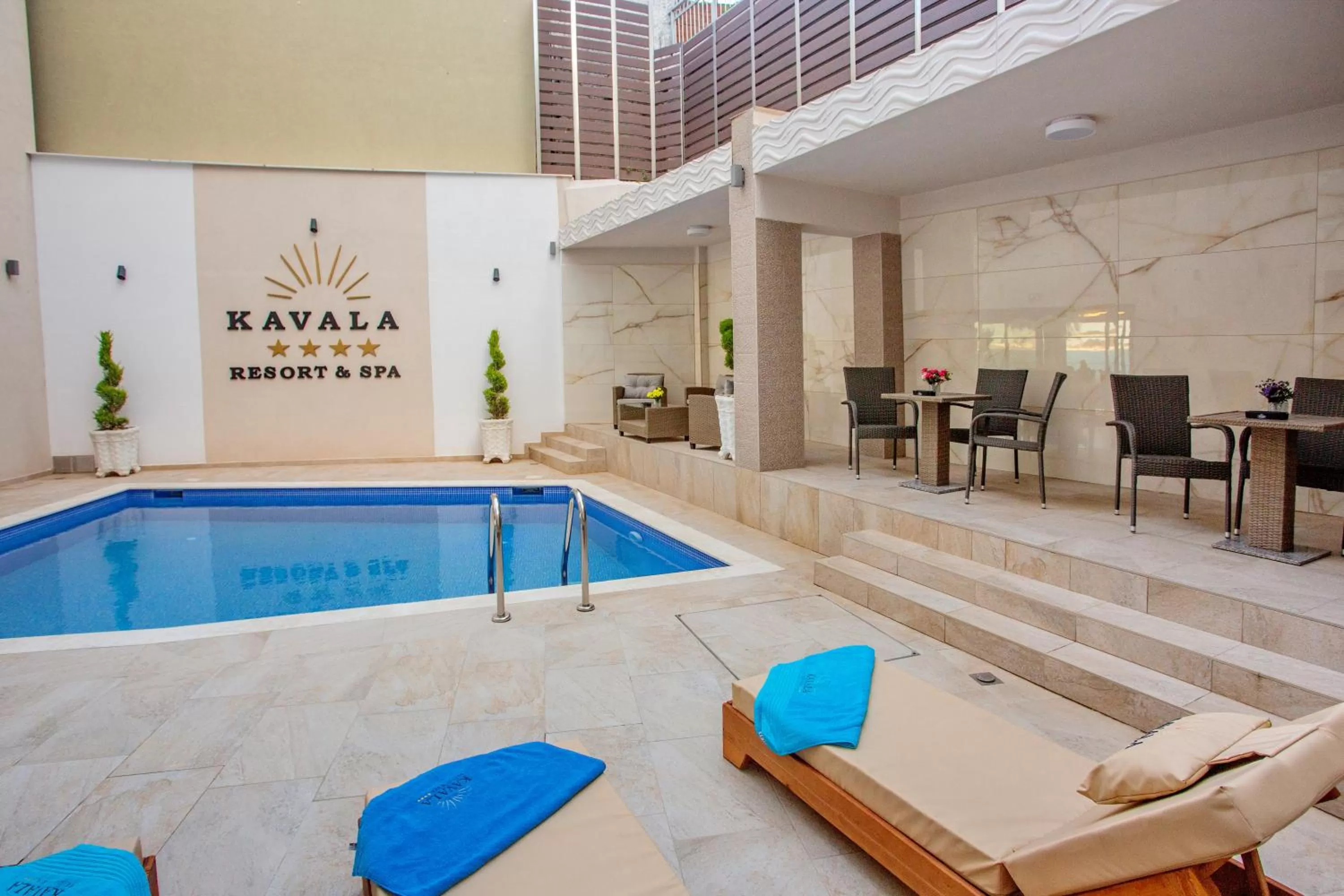 Swimming pool in Kavala Resort & Spa