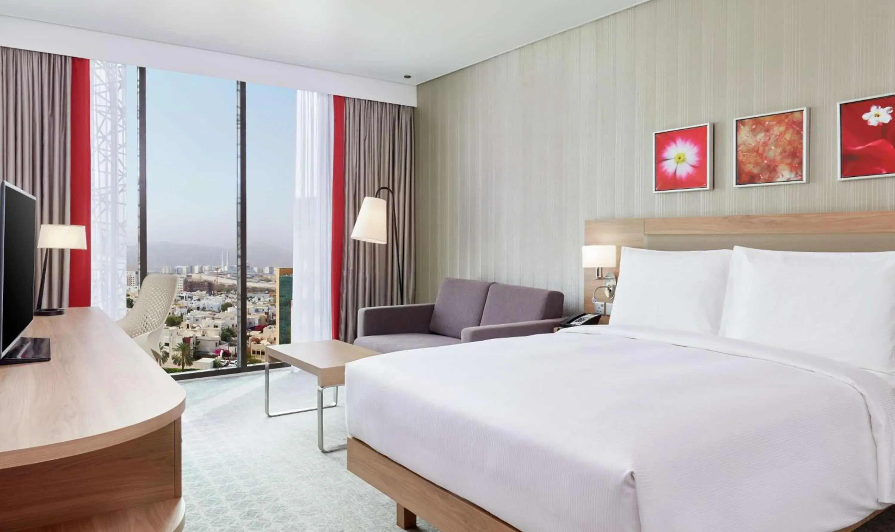 Bedroom, Bed in Hilton Garden Inn Muscat Al Khuwair