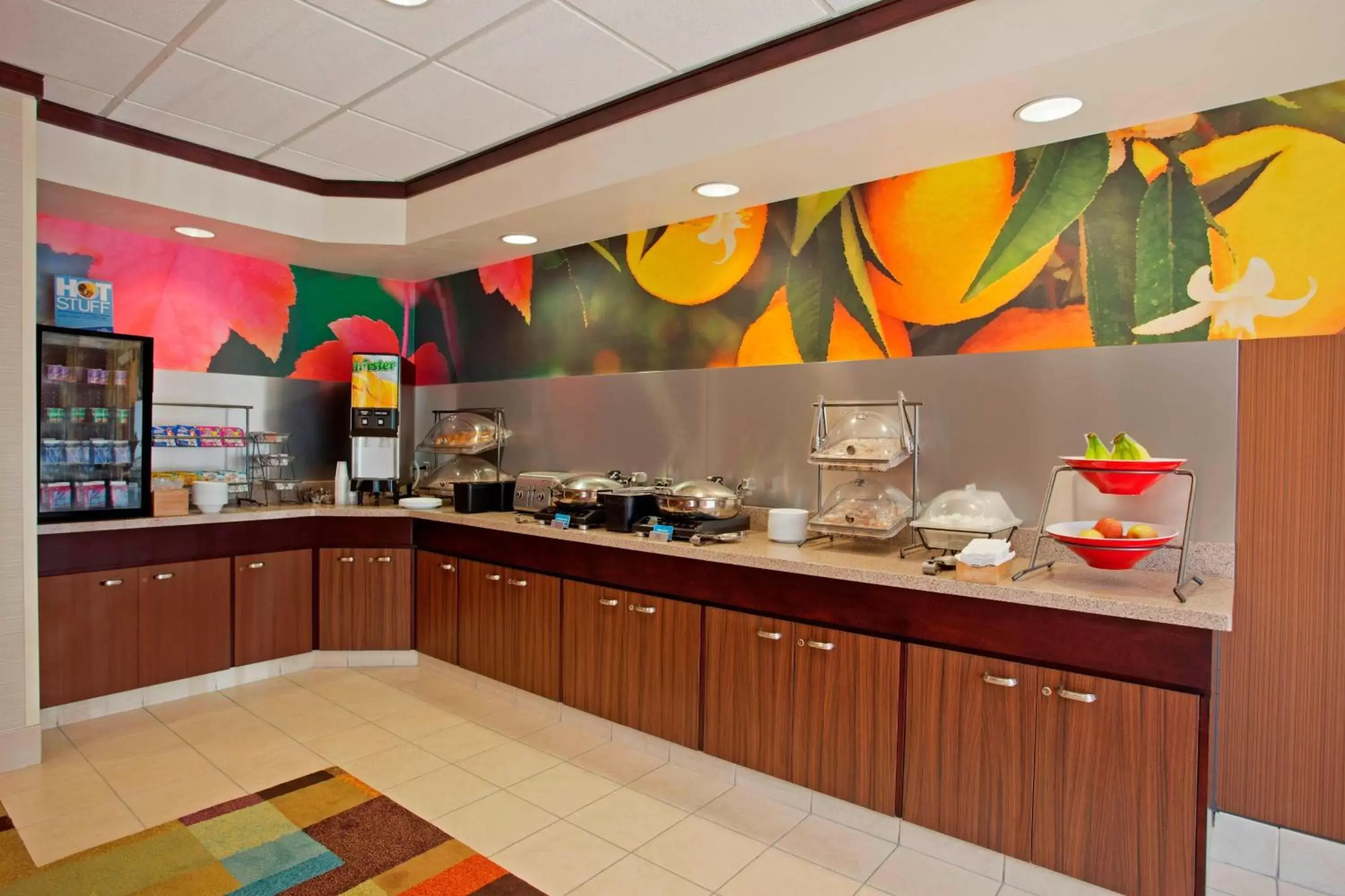 Breakfast, Restaurant/Places to Eat in Fairfield Inn & Suites Detroit Metro Airport Romulus