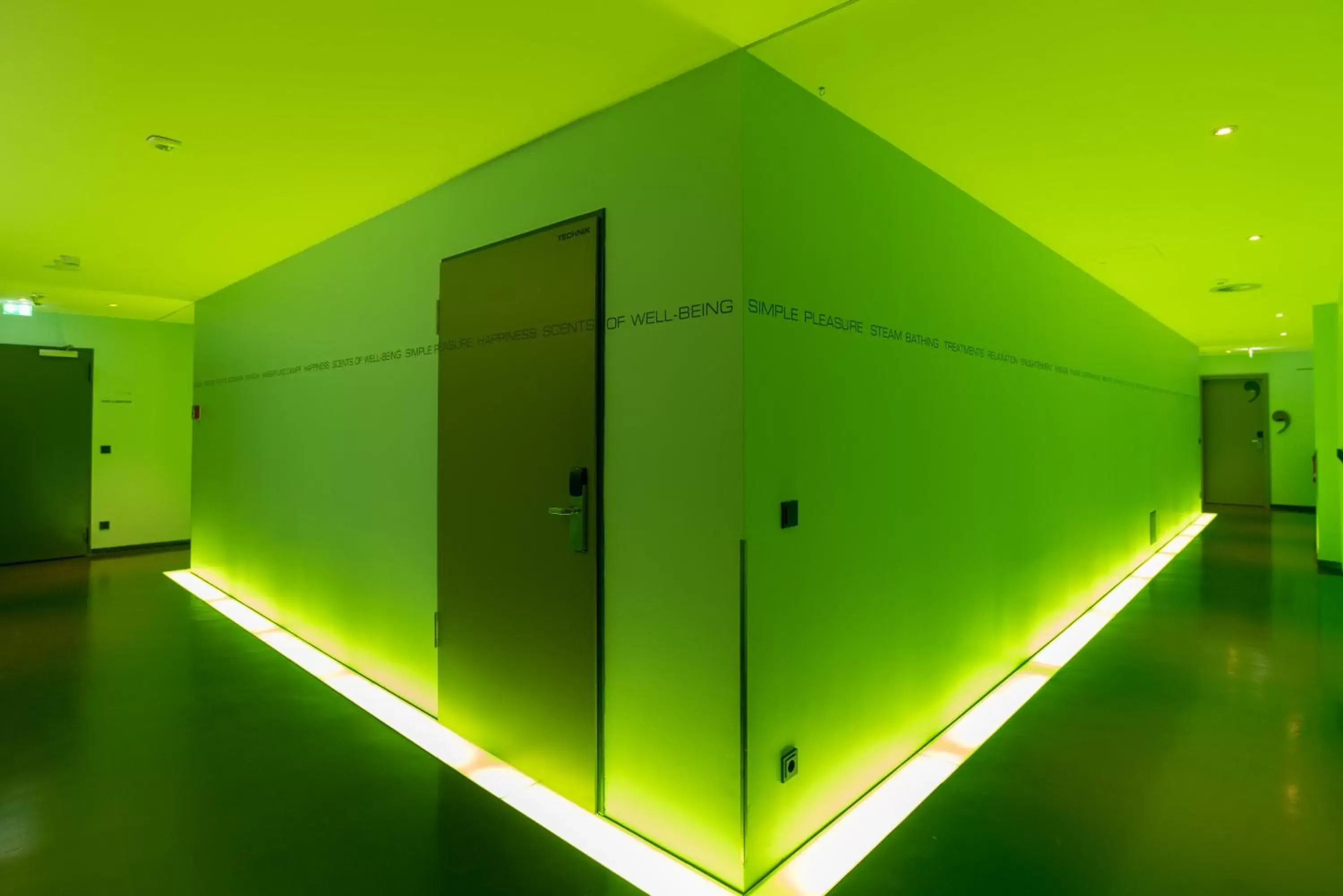 Spa and wellness centre/facilities in Ku'Damm 101 Hotel Spa and wellness centre/facilities in Ku'Damm 101 Hotel