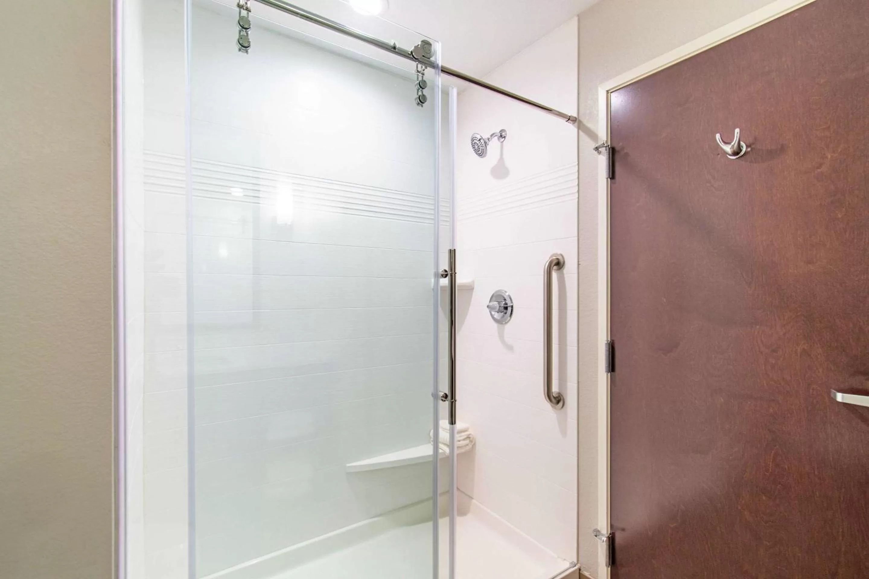 Bathroom in Comfort Suites Humble Houston IAH