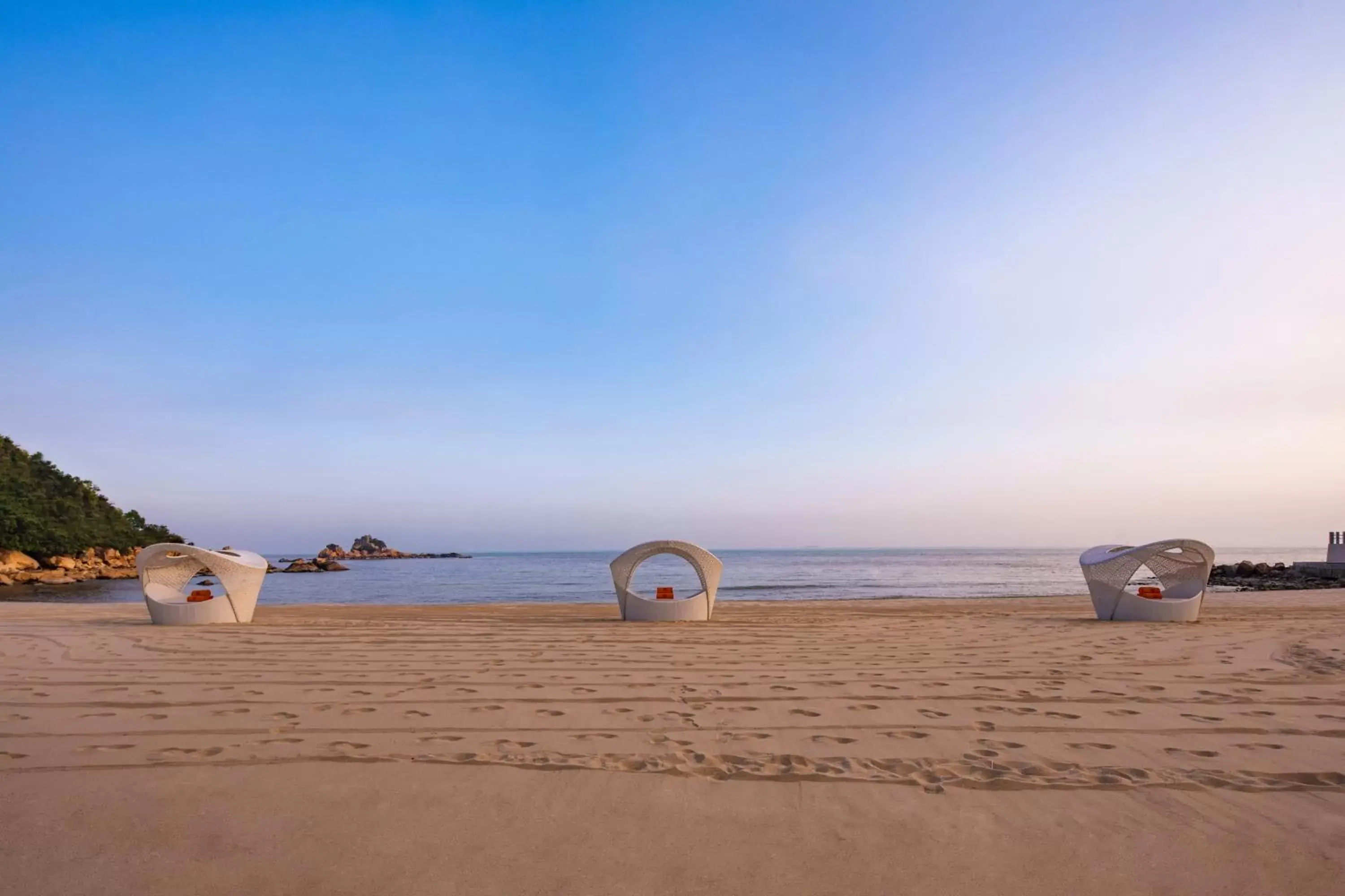 Beach in Angsana Zhuhai Phoenix Bay