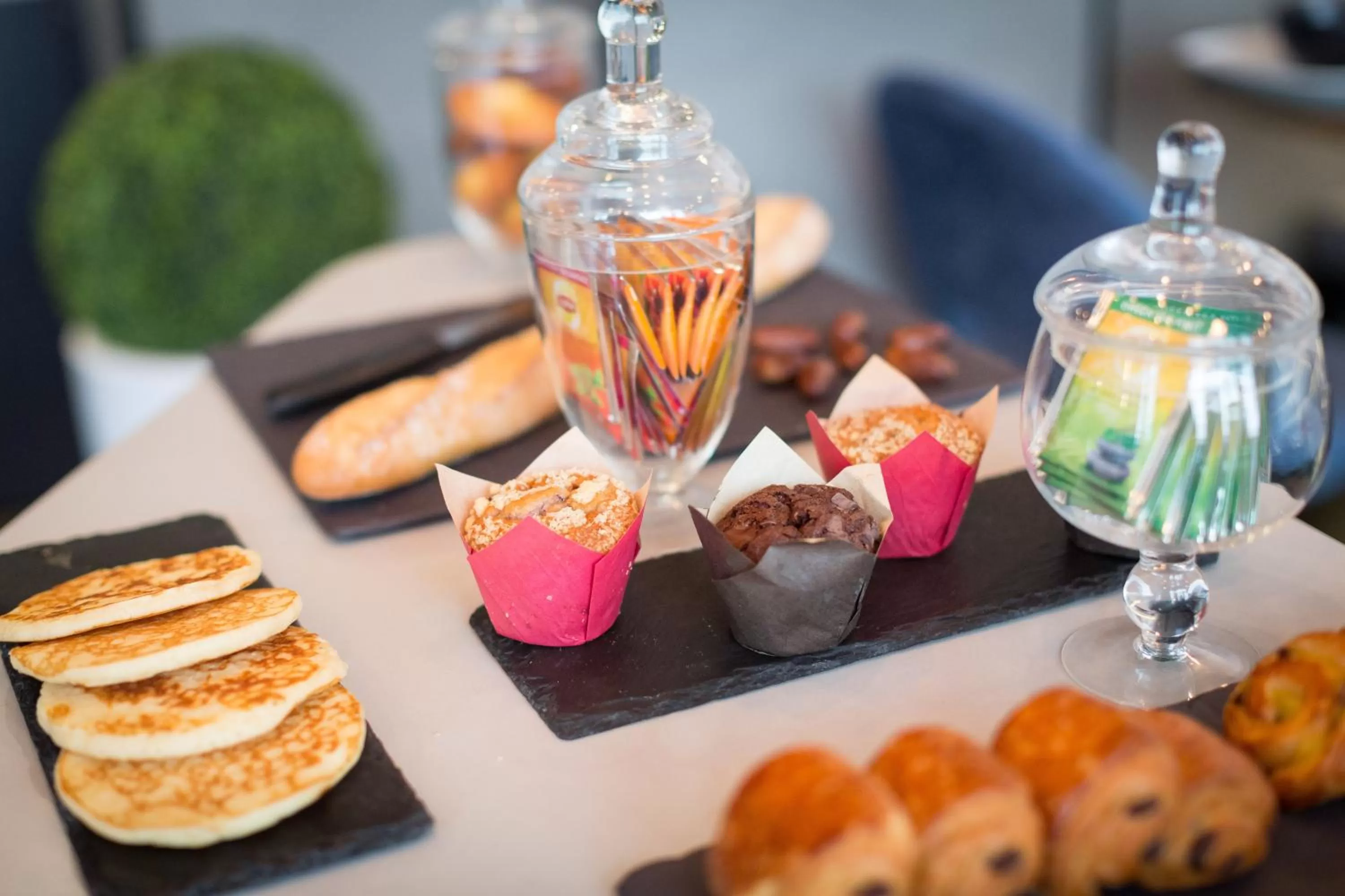 Breakfast in Hotel OHM by Happyculture