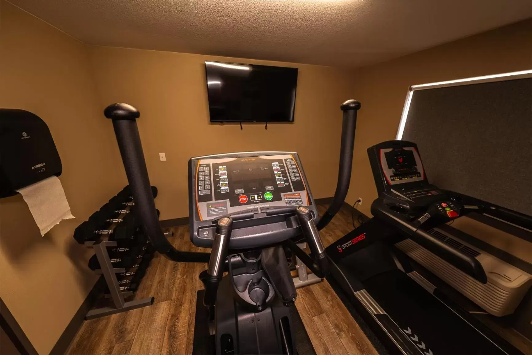 Fitness centre/facilities, Fitness Center/Facilities in Cobblestone Inn & Suites - Trenton